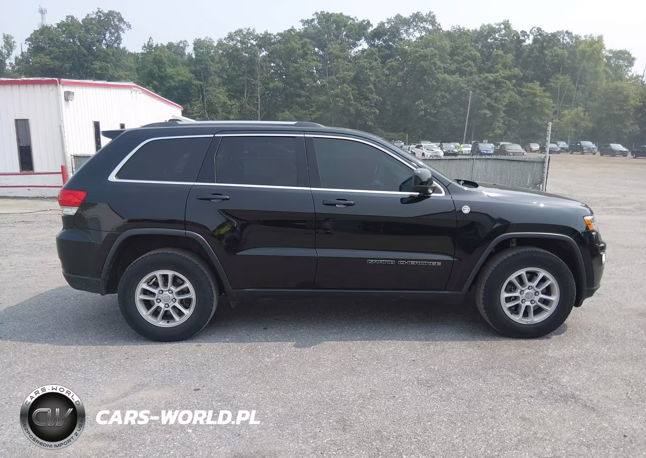 2019 Jeep Grand Cherokee Laredo E 4X4 VIN:1C4RJFAG6KC836917 - 13