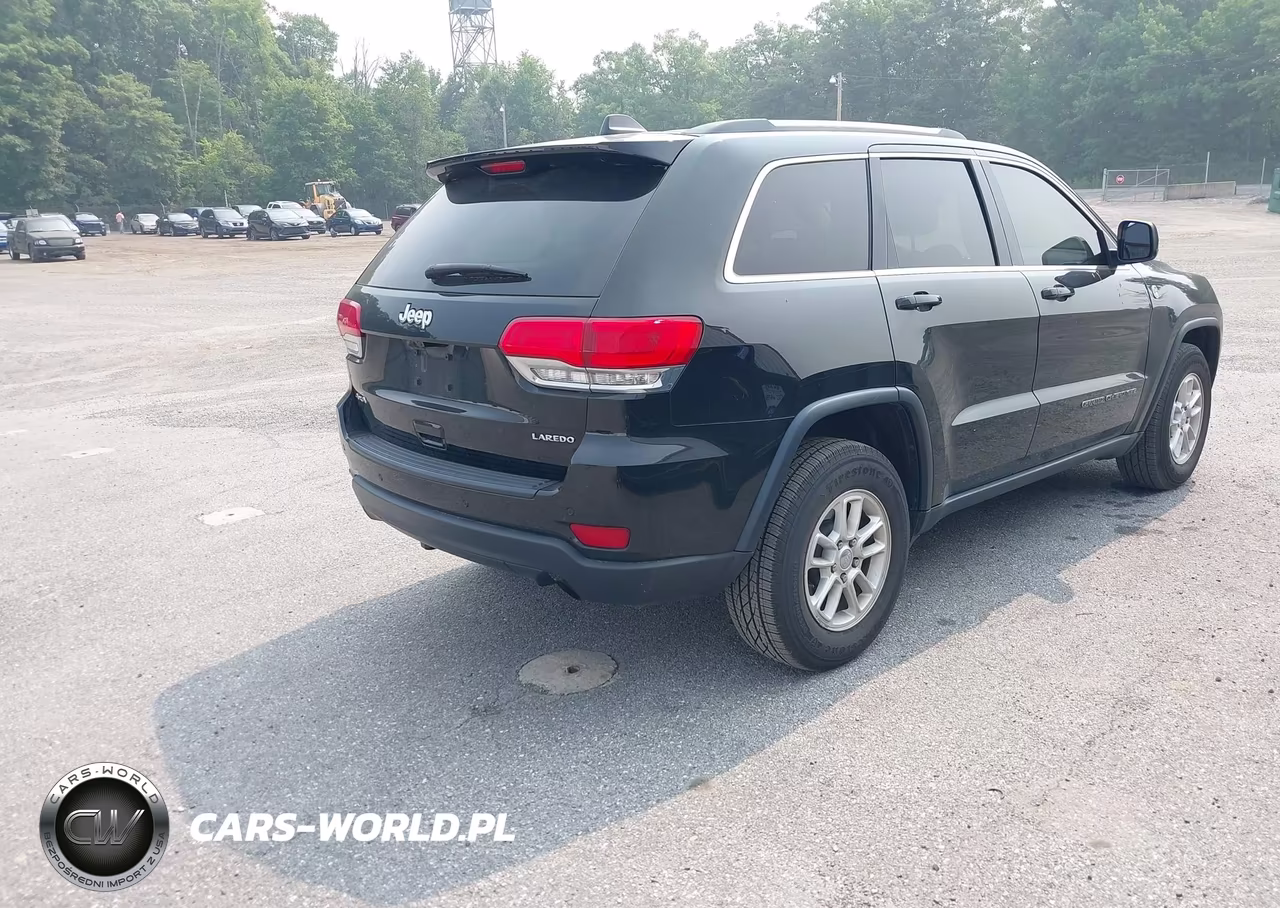 2019 Jeep Grand Cherokee Laredo E 4X4 VIN:1C4RJFAG2KC754229 - 4