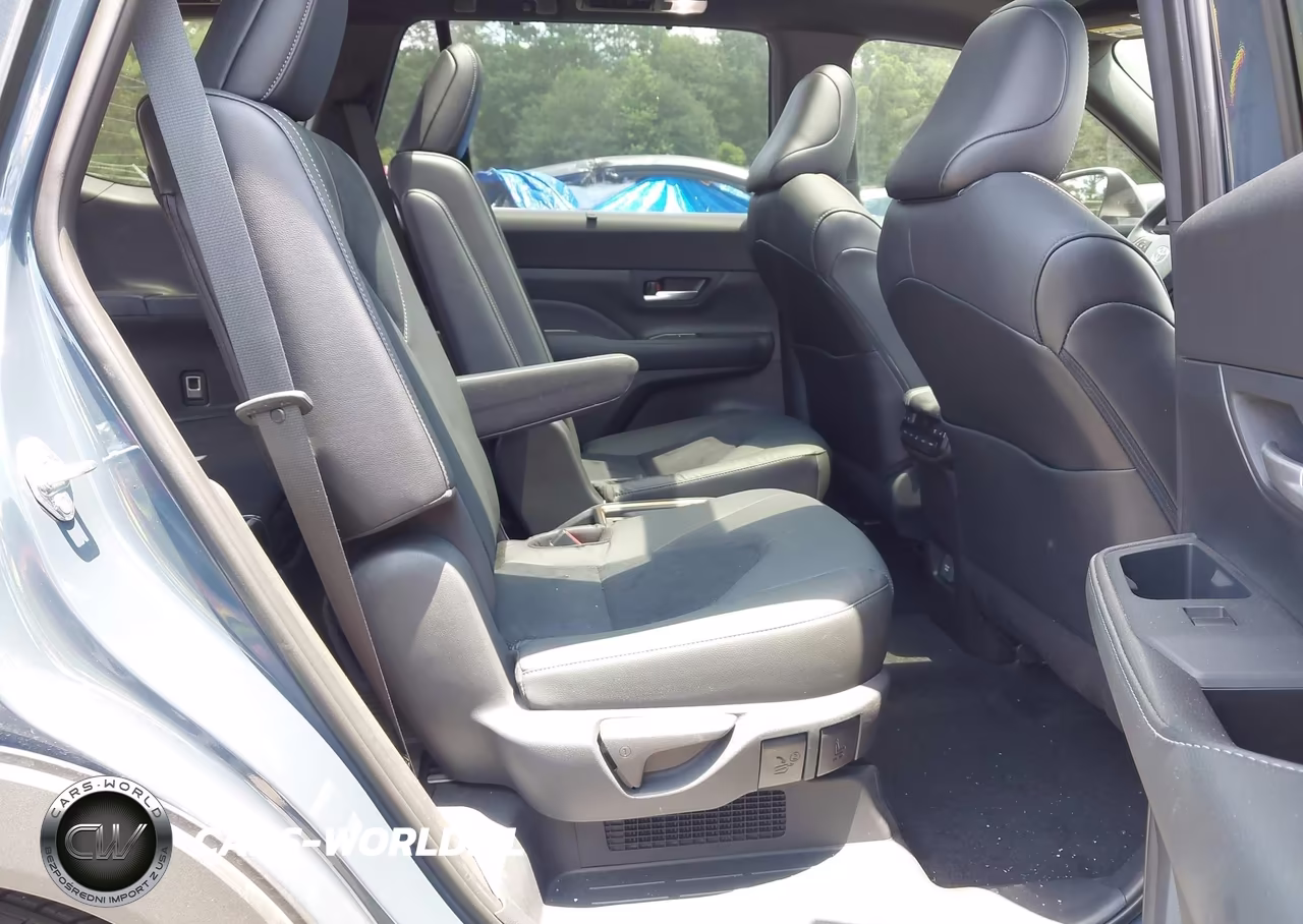 2025 Toyota Grand Highlander Hybrid Platinum Max VIN:5TDADAB59SS017855 - 8