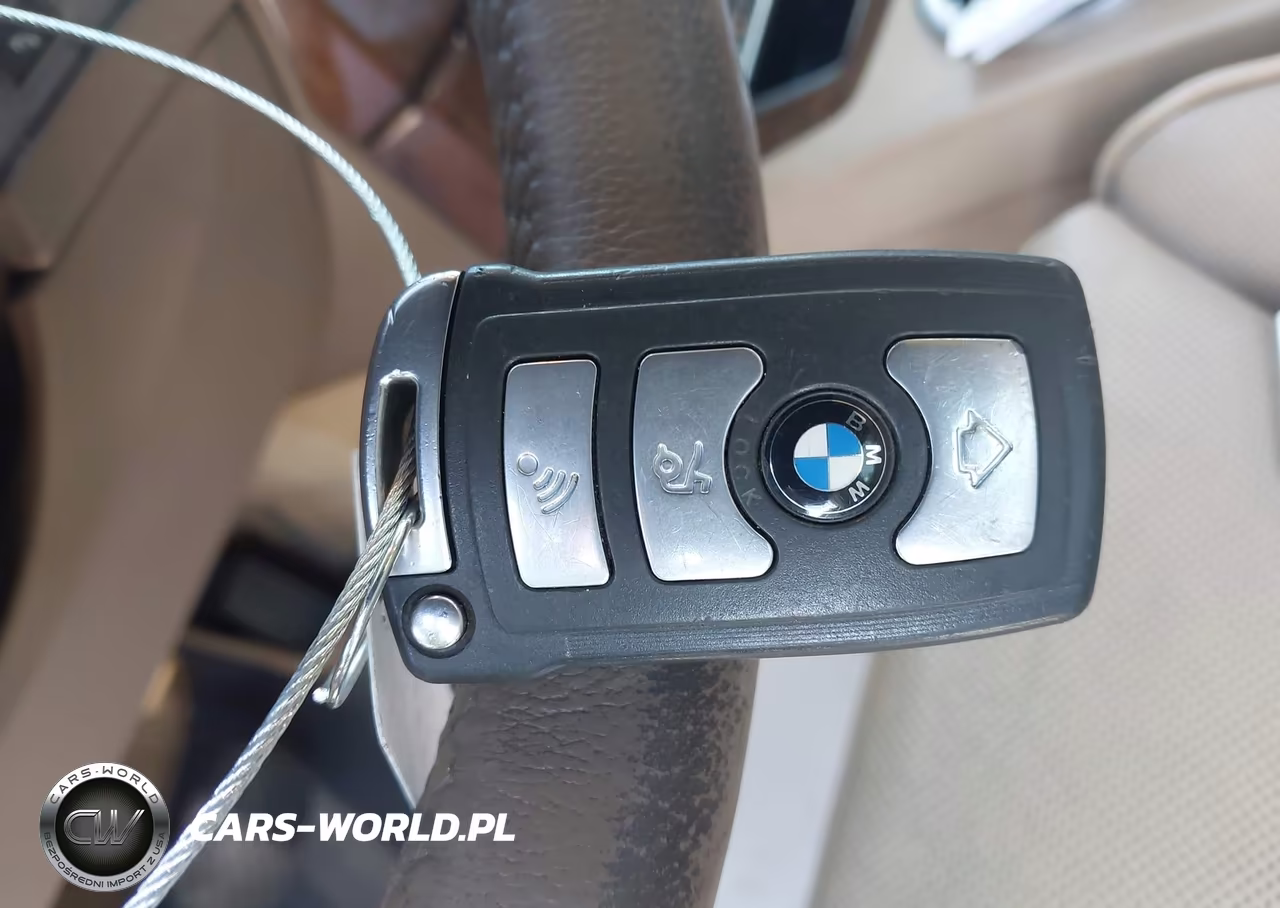 2004 BMW 745Li VIN:WBAGN634X4DS49175 - 11