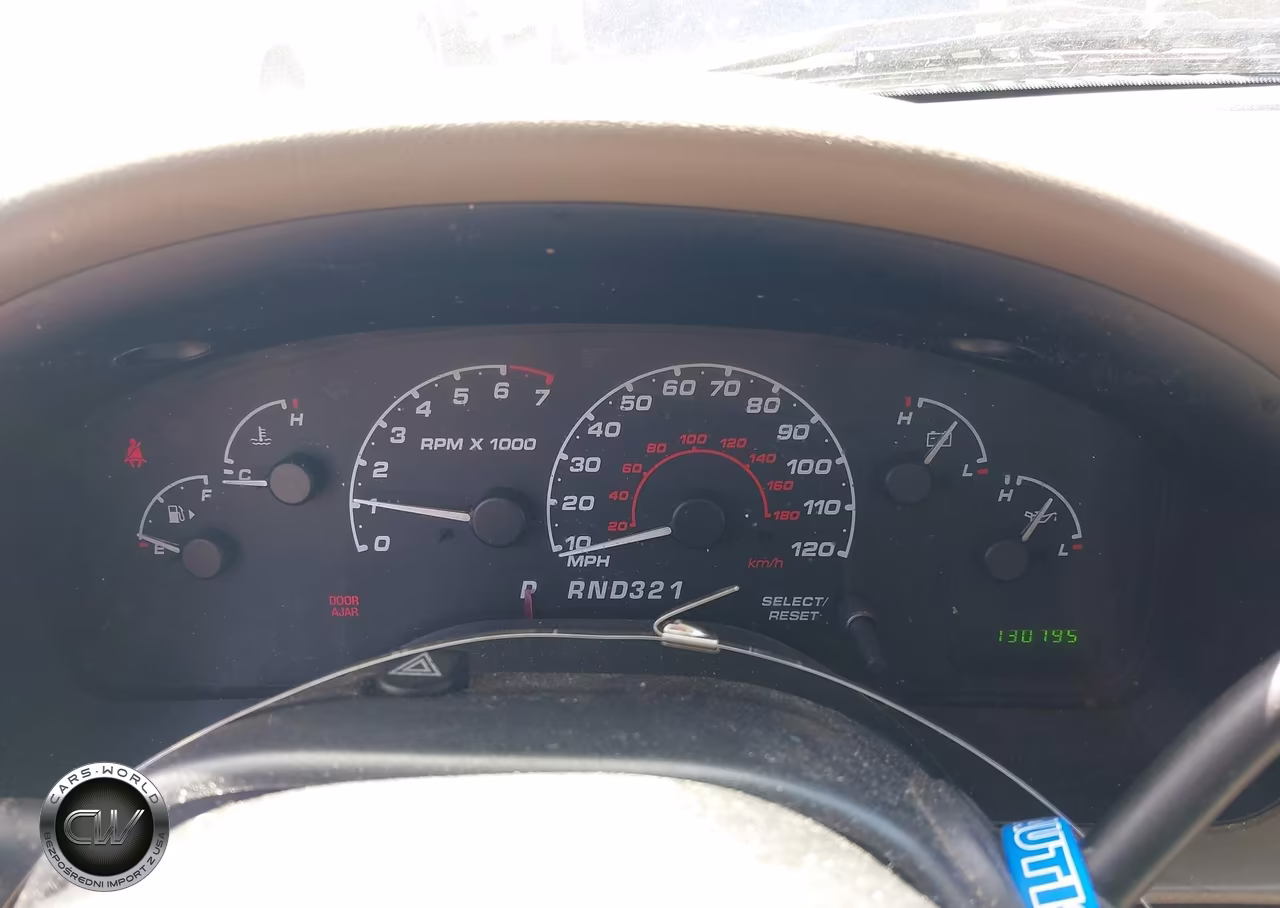 2002 Ford Explorer Xls VIN:1FMZU72K82ZC64838 - 7