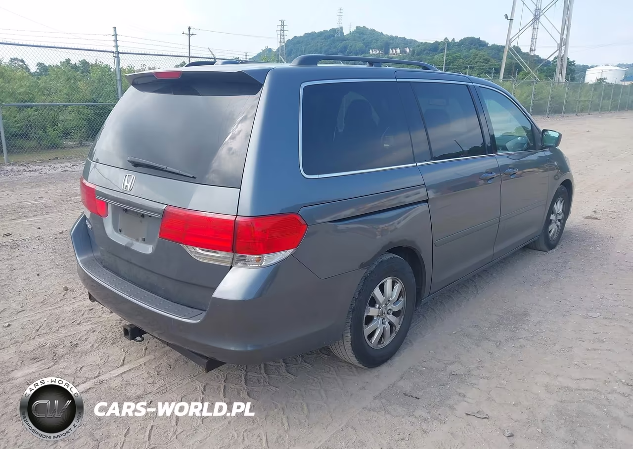 2010 Honda Odyssey Ex-L VIN:5FNRL3H70AB085085 - 4
