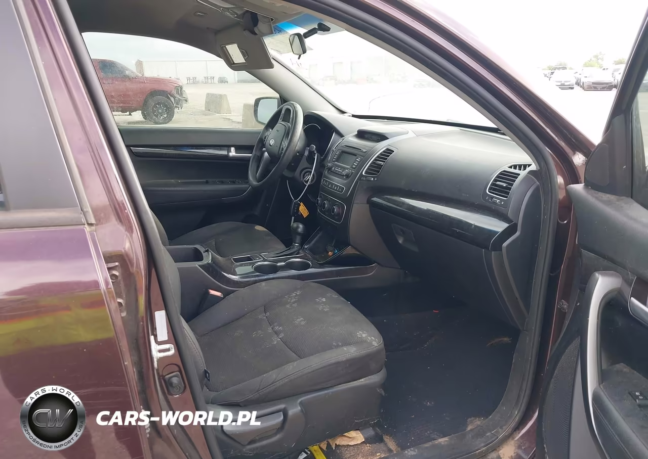 2014 Kia Sorento Lx V6 VIN:5XYKT4A75EG471517 - 5