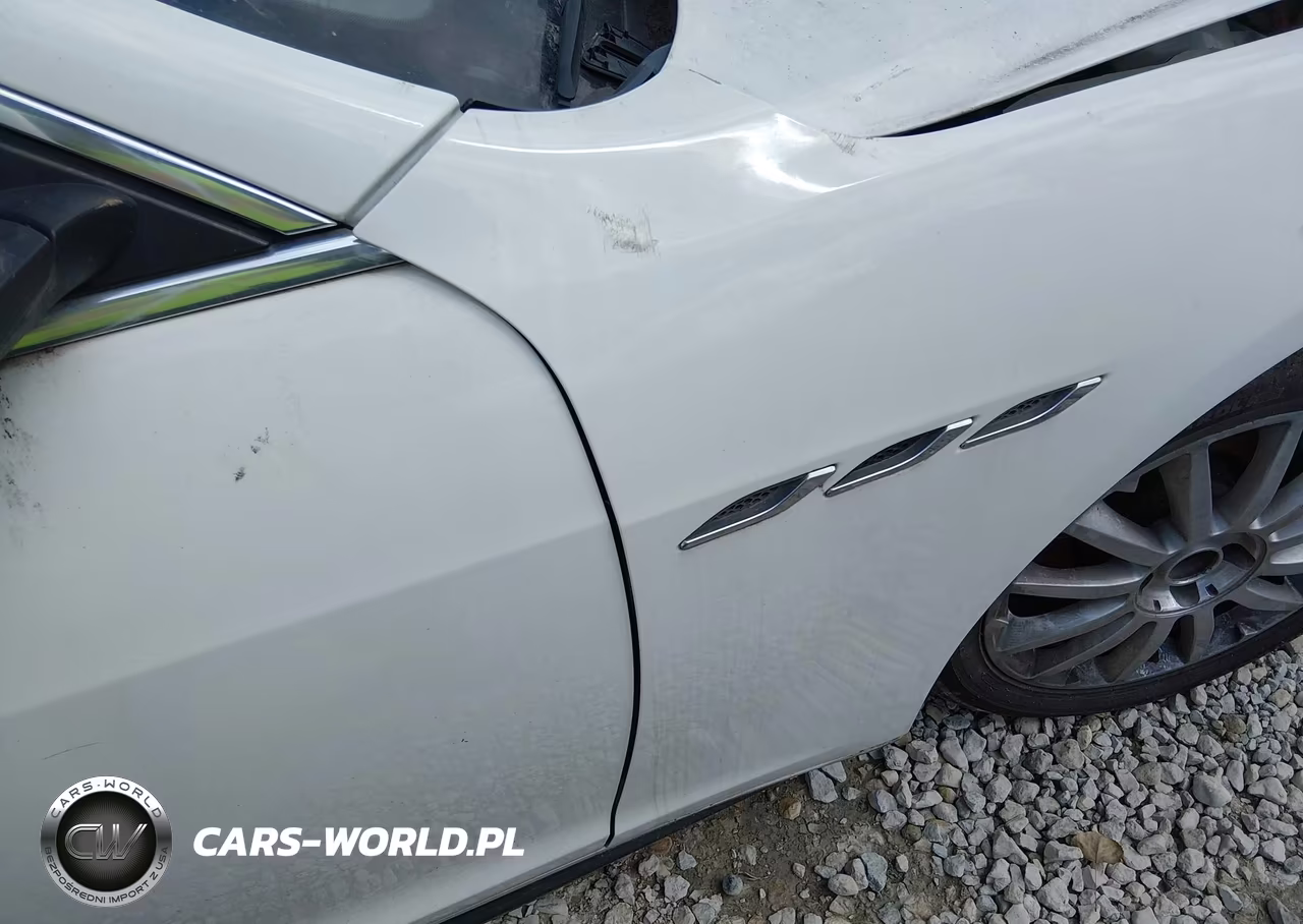 2014 Maserati Ghibli VIN:ZAM57XSA0E1090215 - 14