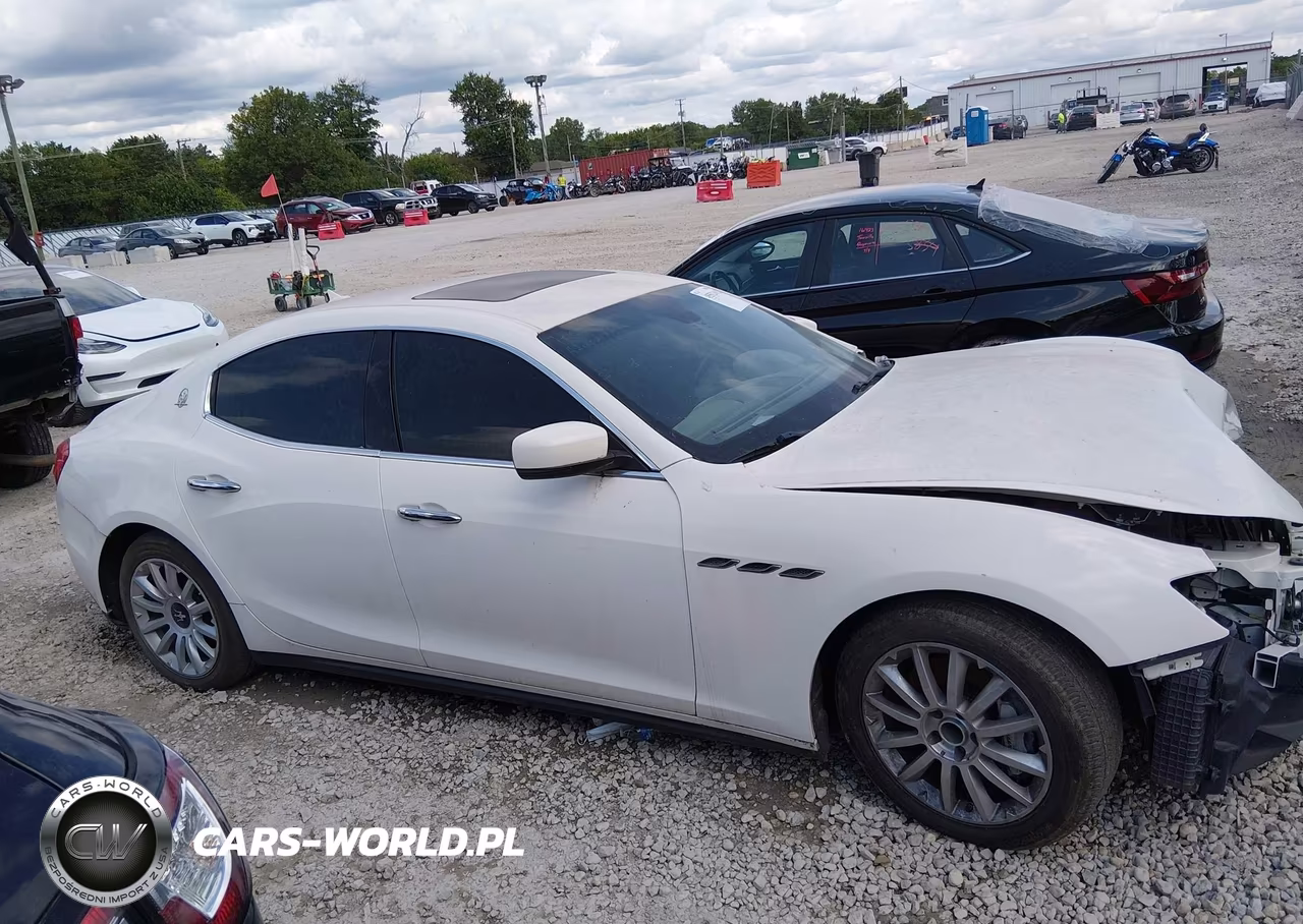 2014 Maserati Ghibli VIN:ZAM57XSA0E1090215 - 16