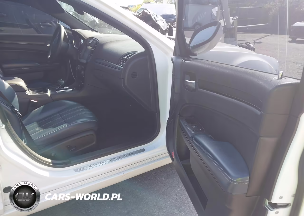 2014 Chrysler 300 300S VIN:2C3CCABG3EH230983 - 5