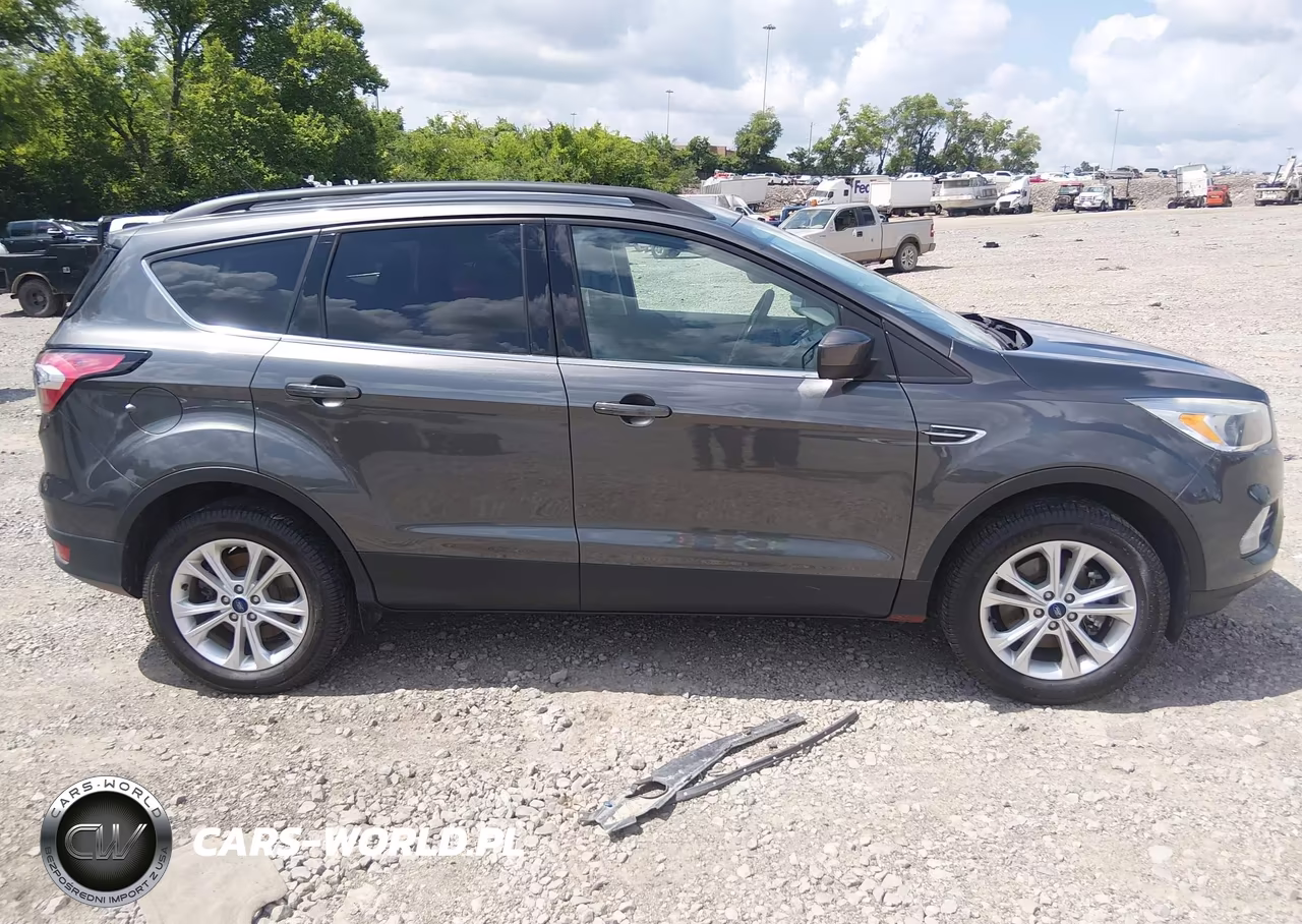 2018 Ford Escape Se VIN:1FMCU9GD2JUA60740 - 13