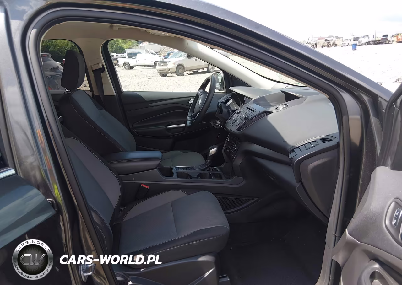 2018 Ford Escape Se VIN:1FMCU9GD2JUA60740 - 5