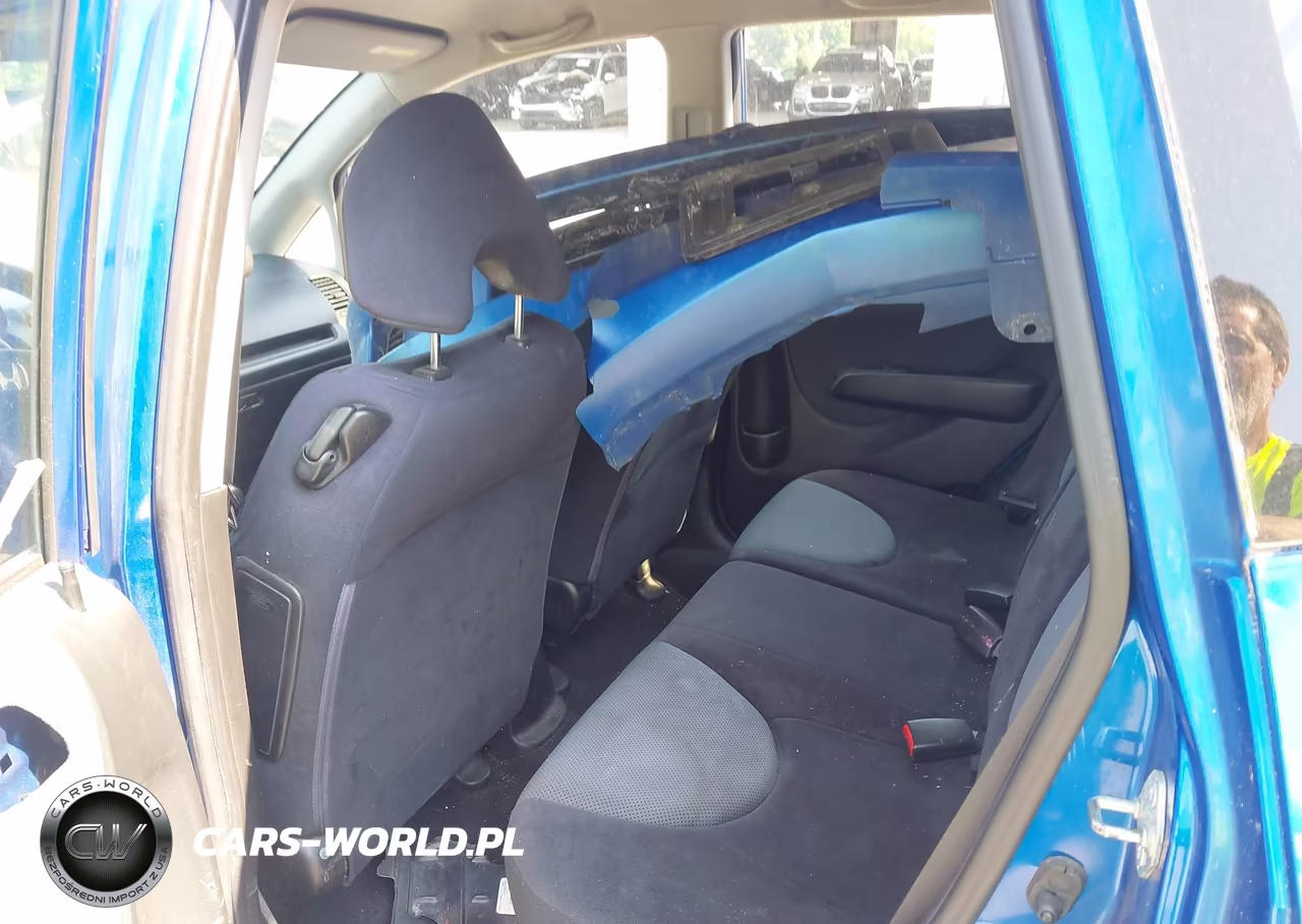 2007 Honda Fit VIN:JHMGD38497S068175 - 8