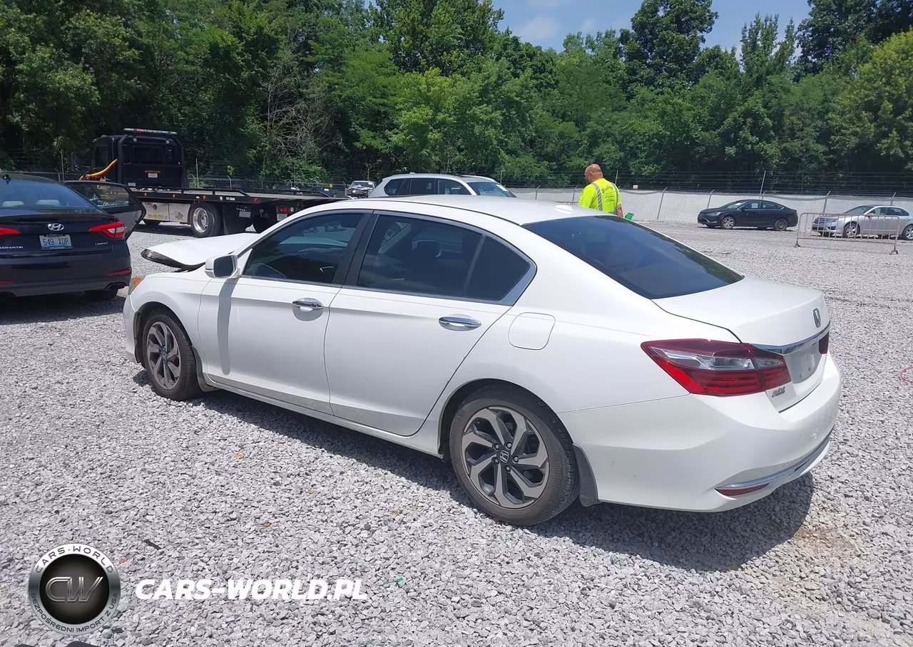 2017 Honda Accord Ex-L VIN:1HGCR2F86HA051943 - 3
