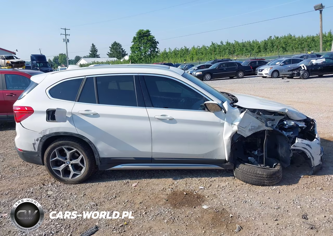 2018 BMW X1 xDrive28I VIN:WBXHT3C36J3H30017 - 13