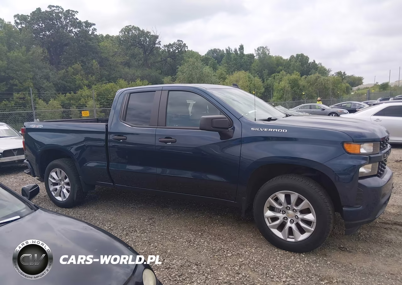2021 Chevrolet Silverado 1500 4Wd Standard Bed Custom VIN:1GCRYBEK1MZ125869 - 13