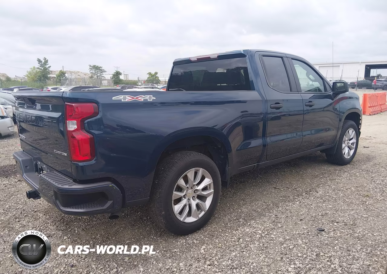 2021 Chevrolet Silverado 1500 4Wd Standard Bed Custom VIN:1GCRYBEK1MZ125869 - 4