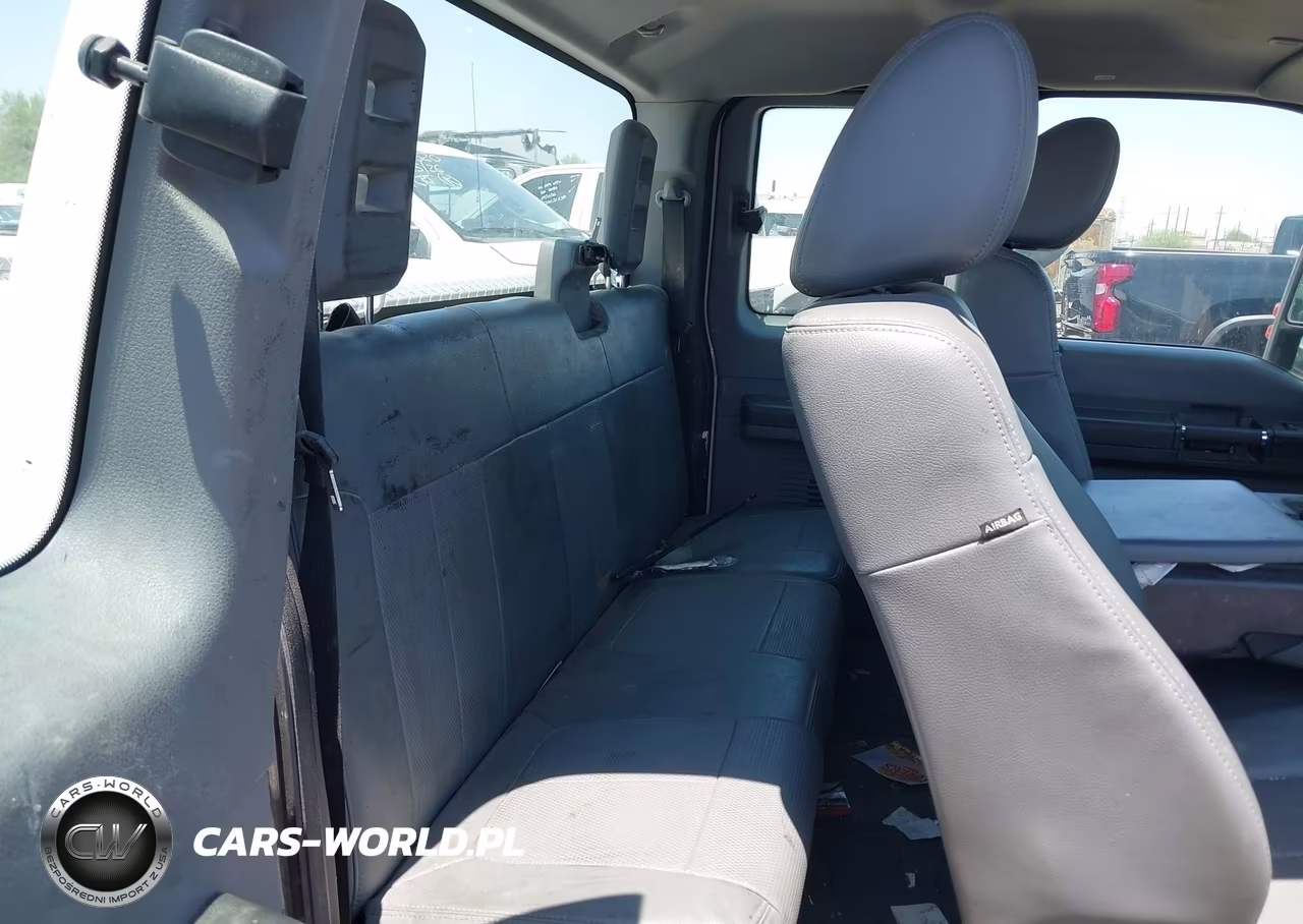 2015 Ford F-350 Lariat-Xl-Xlt VIN:1FT8X3A63FED45165 - 4