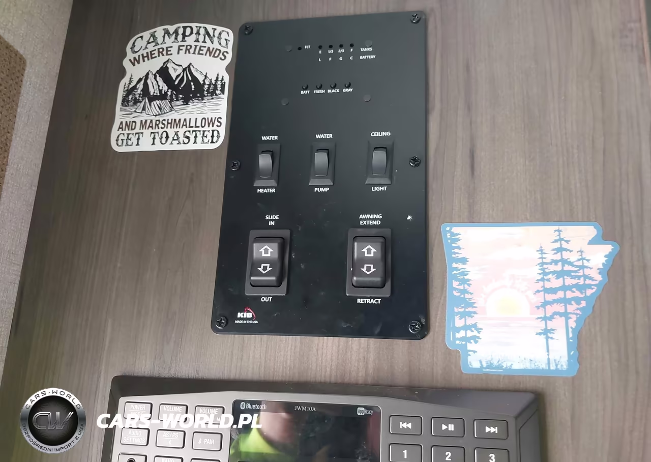 2022 Coachmen Clipper VIN:5ZT2CWFC8LJ124325 - 7