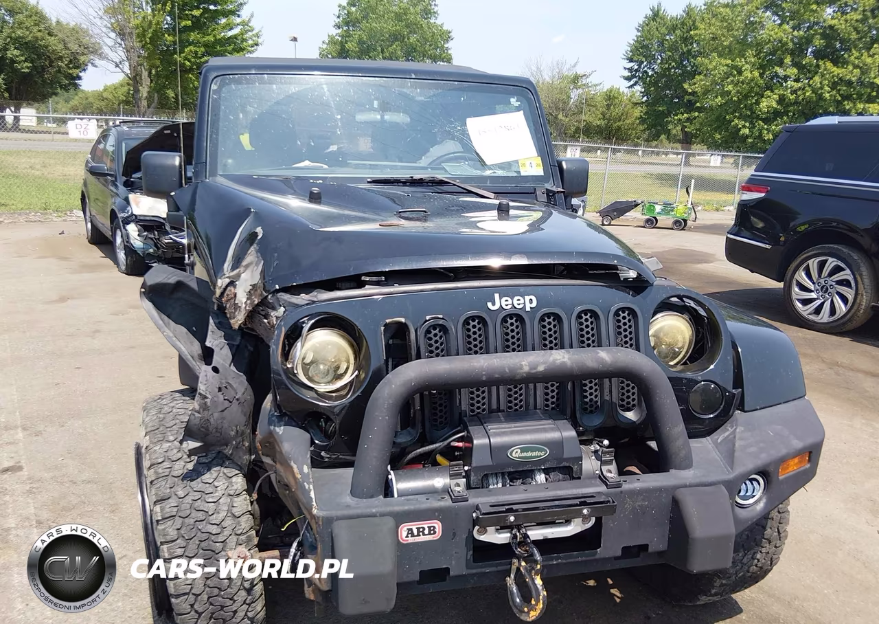 2012 Jeep Wrangler Unlimited Sahara VIN:1C4HJWEG5CL103751 - 6