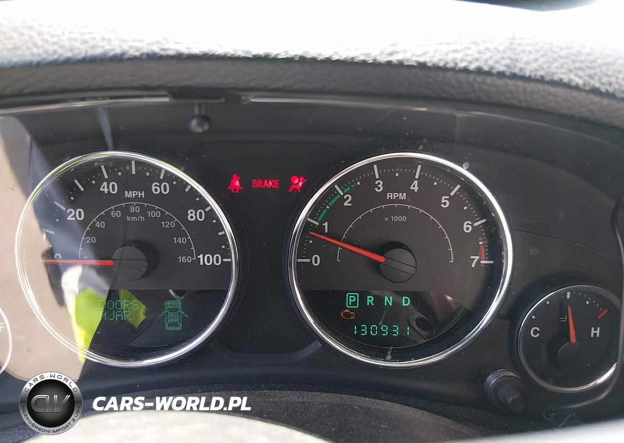 2012 Jeep Wrangler Unlimited Sahara VIN:1C4HJWEG5CL103751 - 7