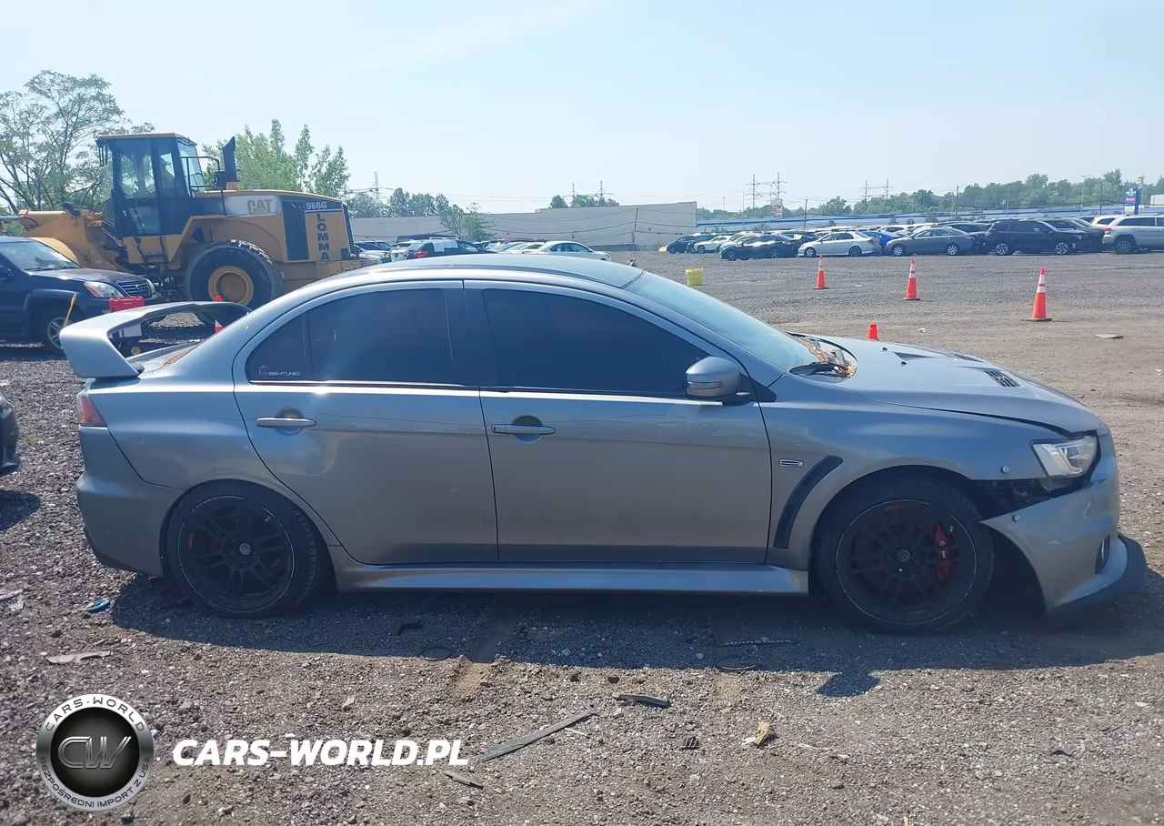2015 Mitsubishi Lancer Evolution Final Edition VIN:JA32W7FV1FU028439 - 13