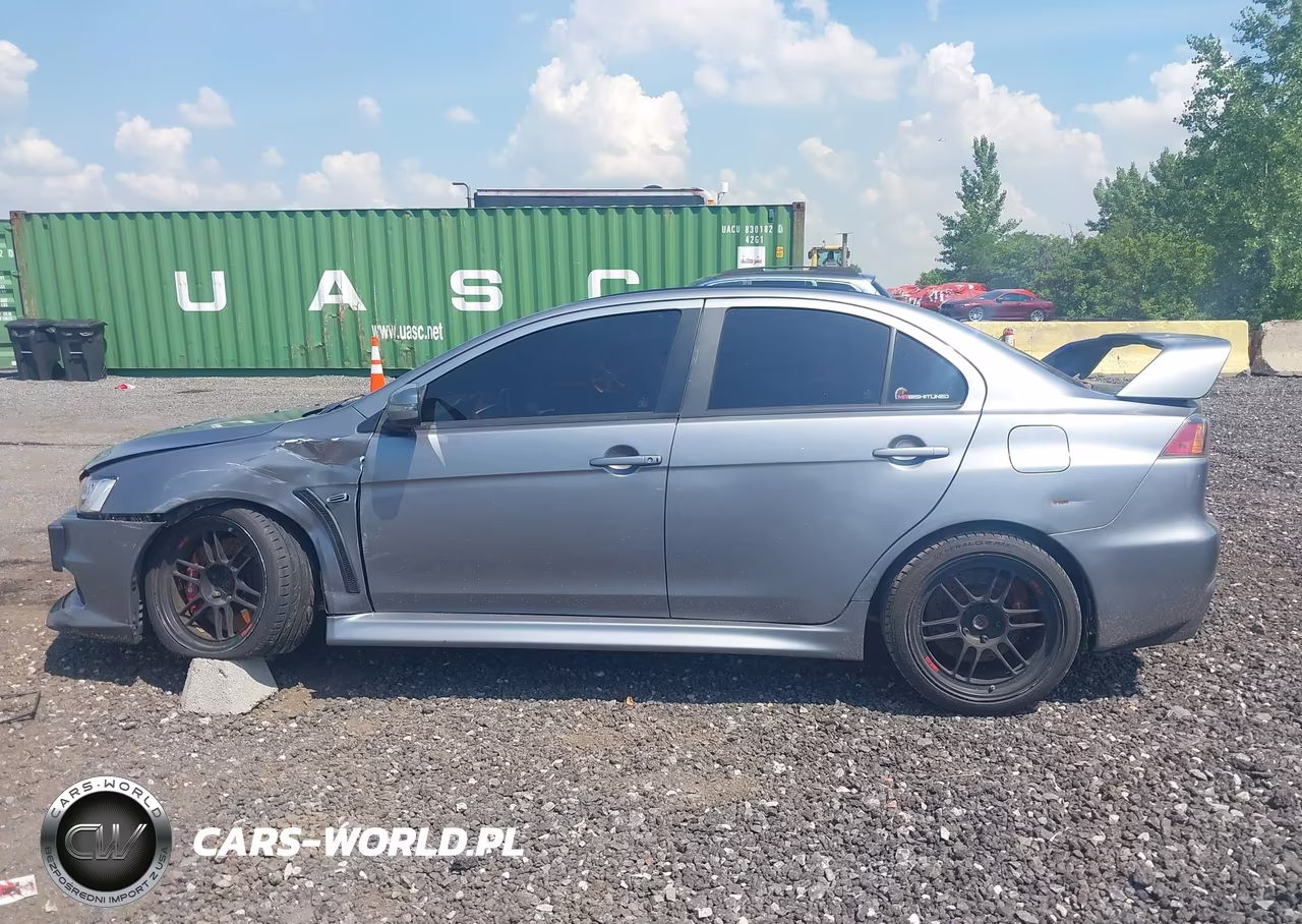 2015 Mitsubishi Lancer Evolution Final Edition VIN:JA32W7FV1FU028439 - 14