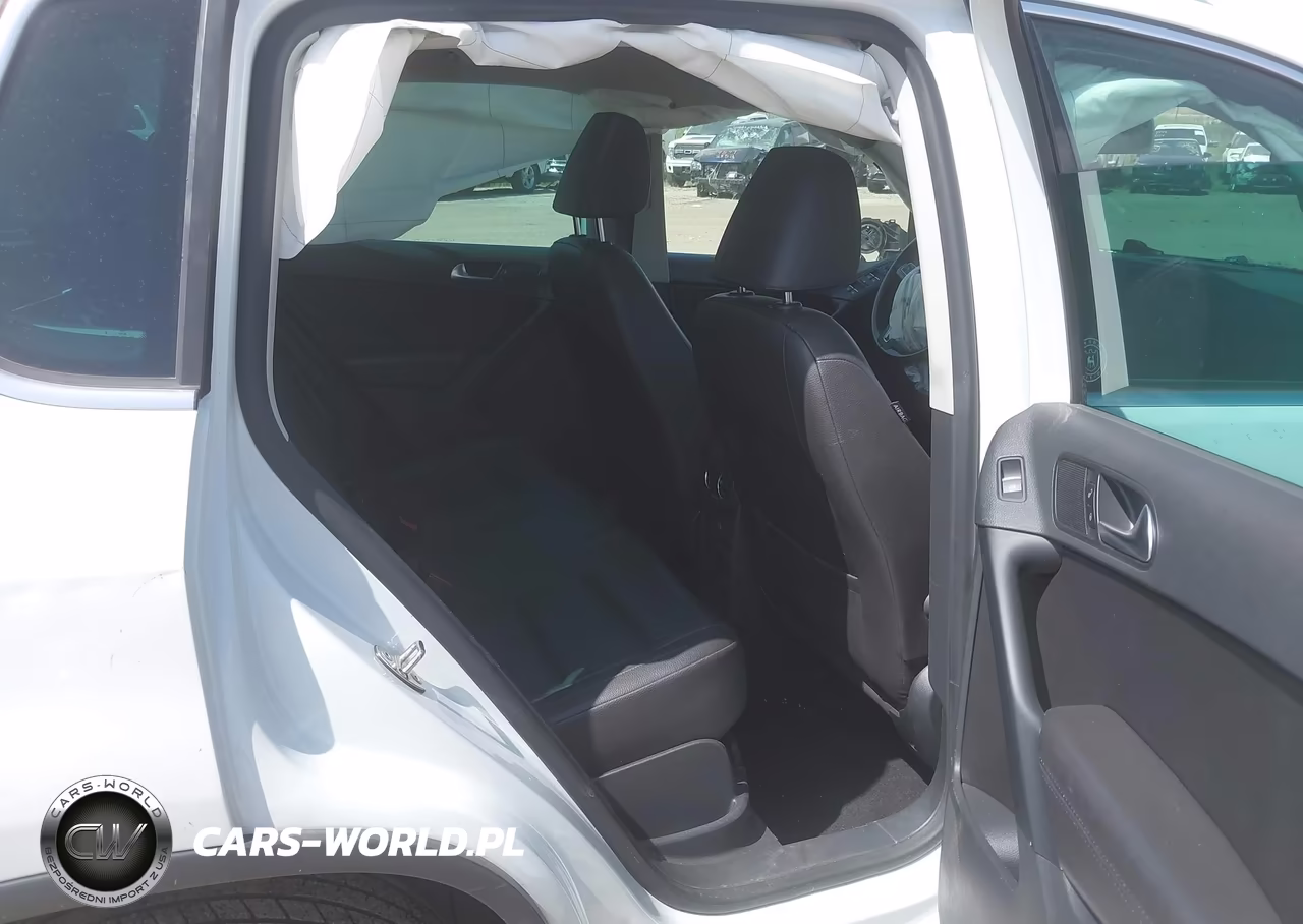 2017 Volkswagen Tiguan 2.0T Wolfsburg Edition VIN:WVGSV7AX2HW502690 - 8