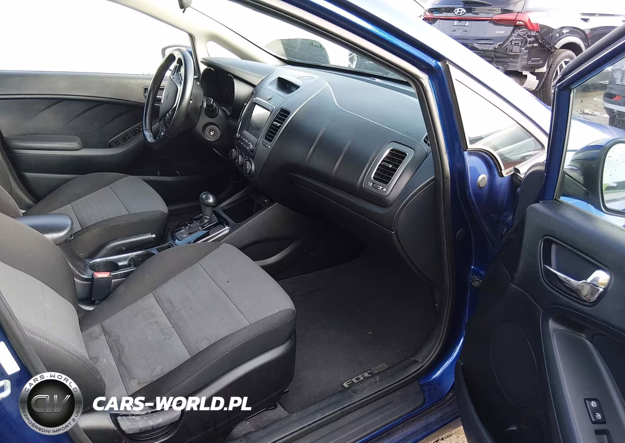 2018 Kia Forte S VIN:3KPFL4A73JE261622 - 5