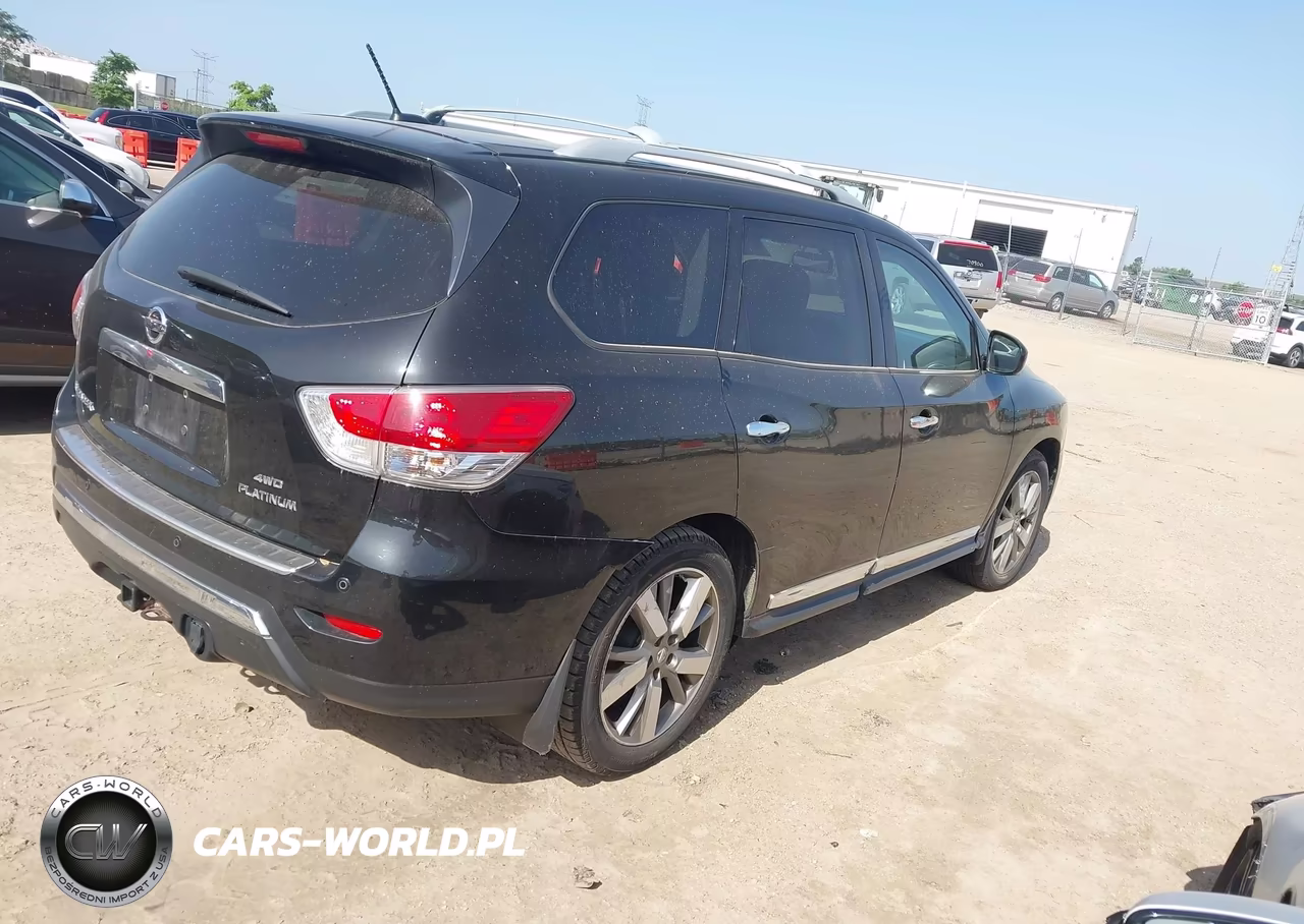 2016 Nissan Pathfinder Platinum VIN:5N1AR2MM9GC629098 - 4
