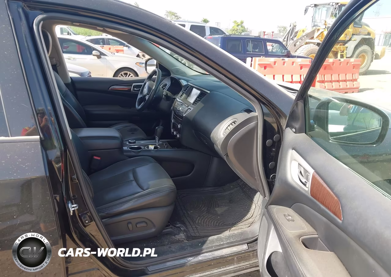 2016 Nissan Pathfinder Platinum VIN:5N1AR2MM9GC629098 - 5