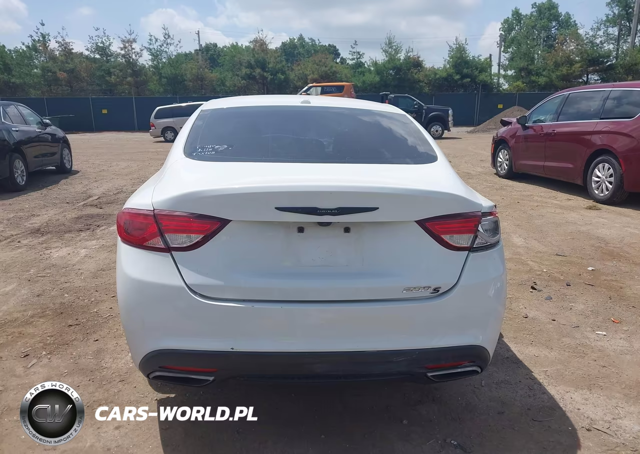 2015 Chrysler 200 S VIN:1C3CCCBB5FN751342 - 17