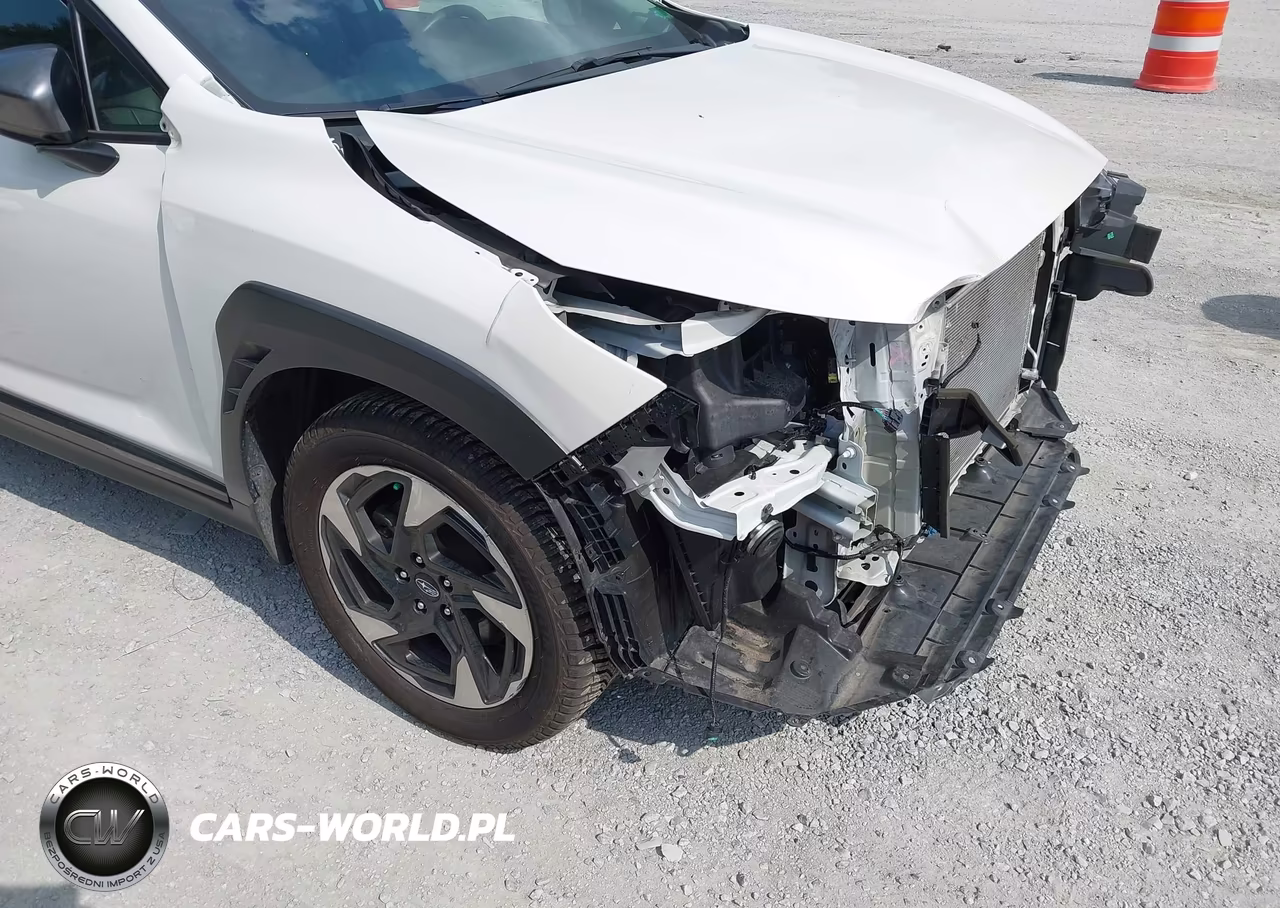 2024 Subaru Crosstrek Limited VIN:4S4GUHM69R3740430 - 18