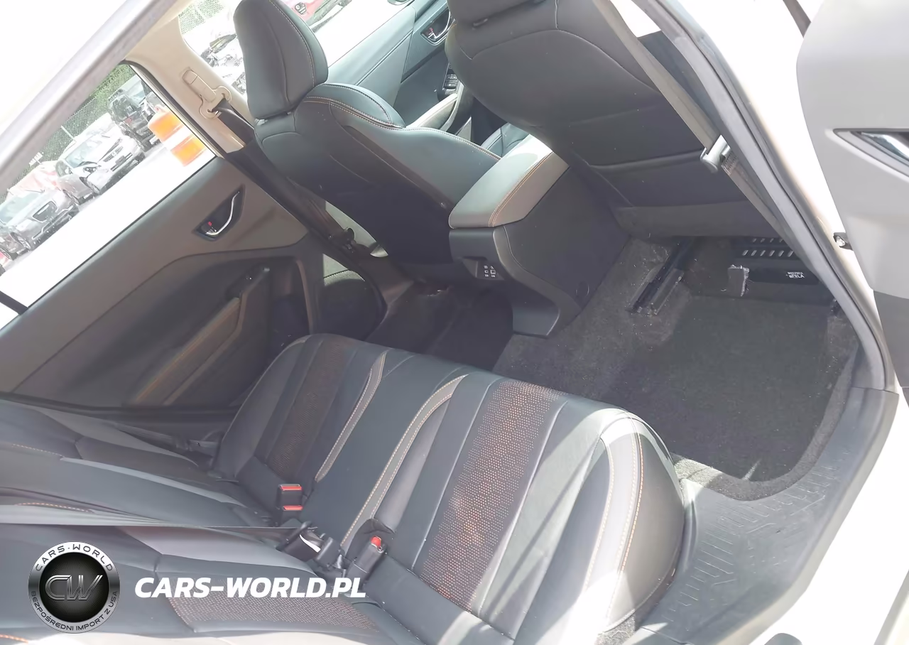 2024 Subaru Crosstrek Limited VIN:4S4GUHM69R3740430 - 8