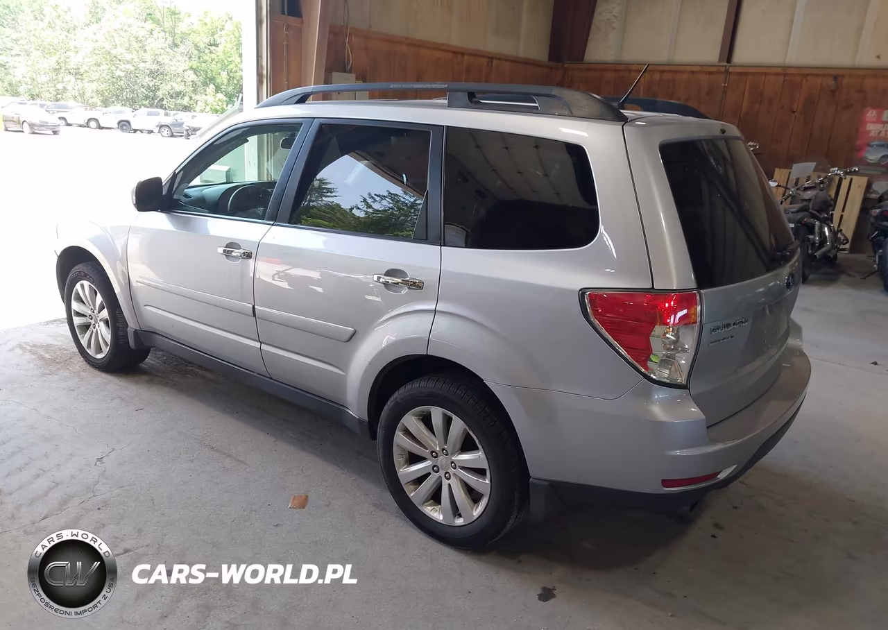 2012 Subaru Forester 2.5X Premium VIN:JF2SHADC9CH442973 - 3