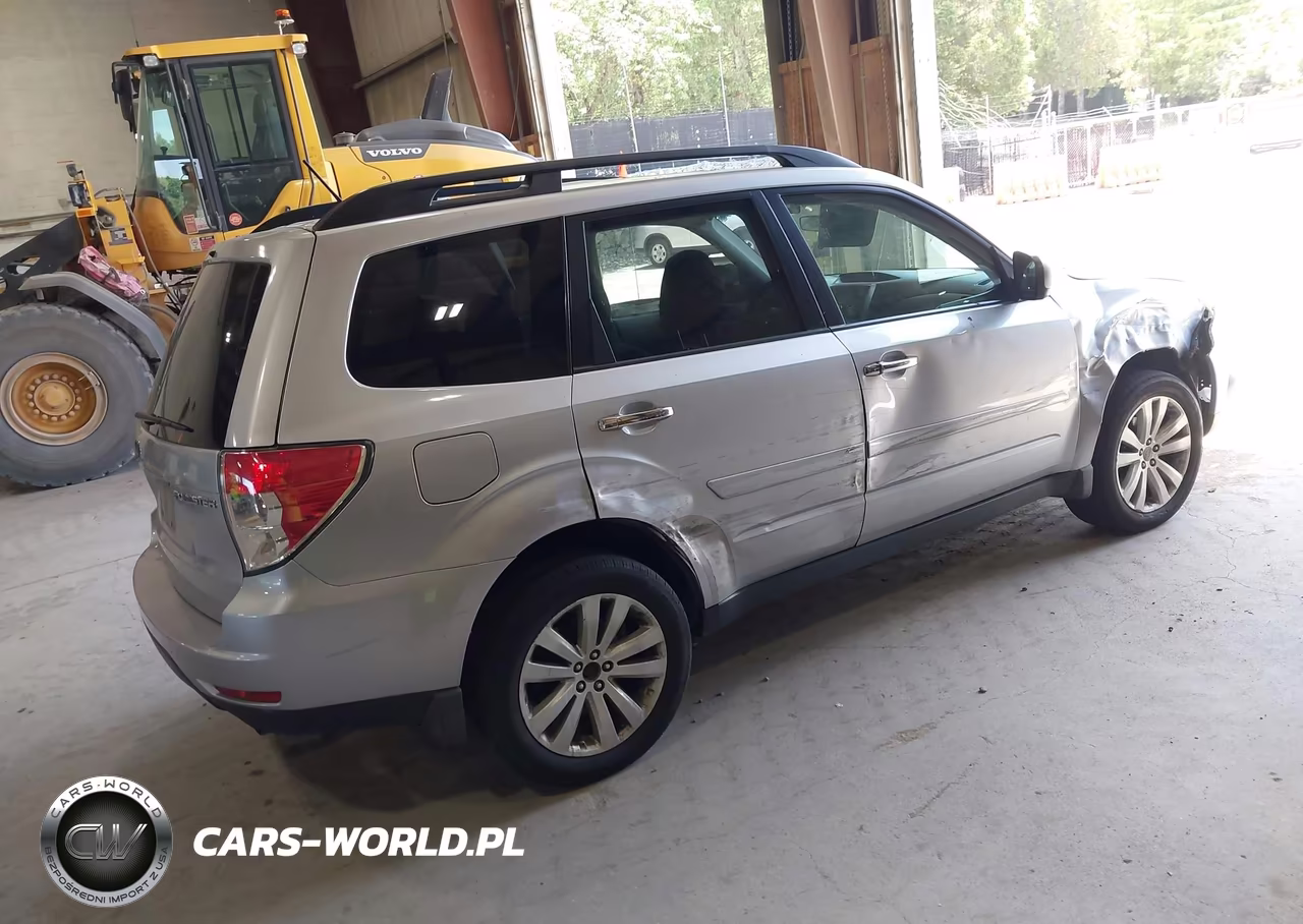 2012 Subaru Forester 2.5X Premium VIN:JF2SHADC9CH442973 - 4