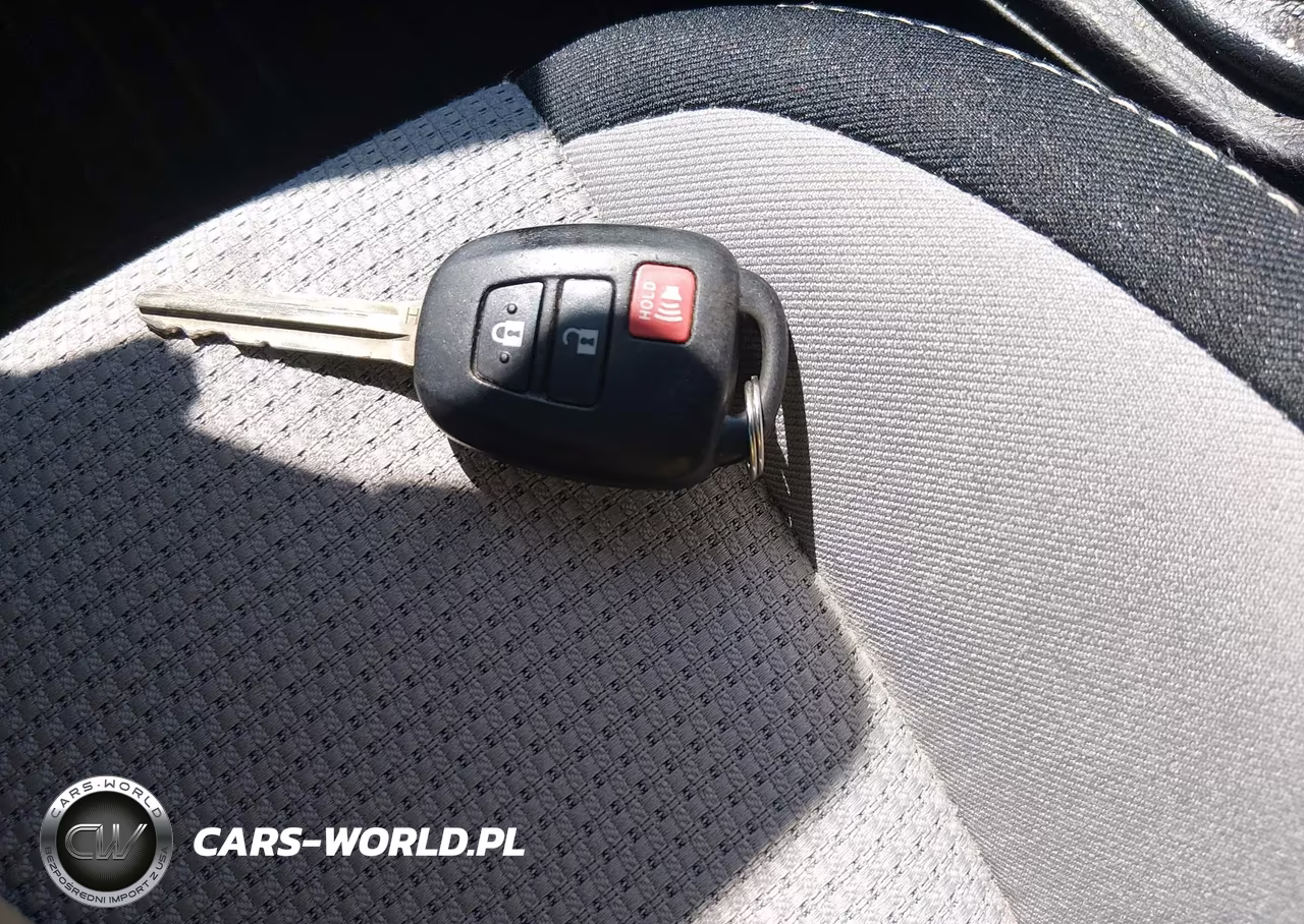 2018 Toyota Rav4 Xle VIN:2T3WFREV3JW420978 - 11