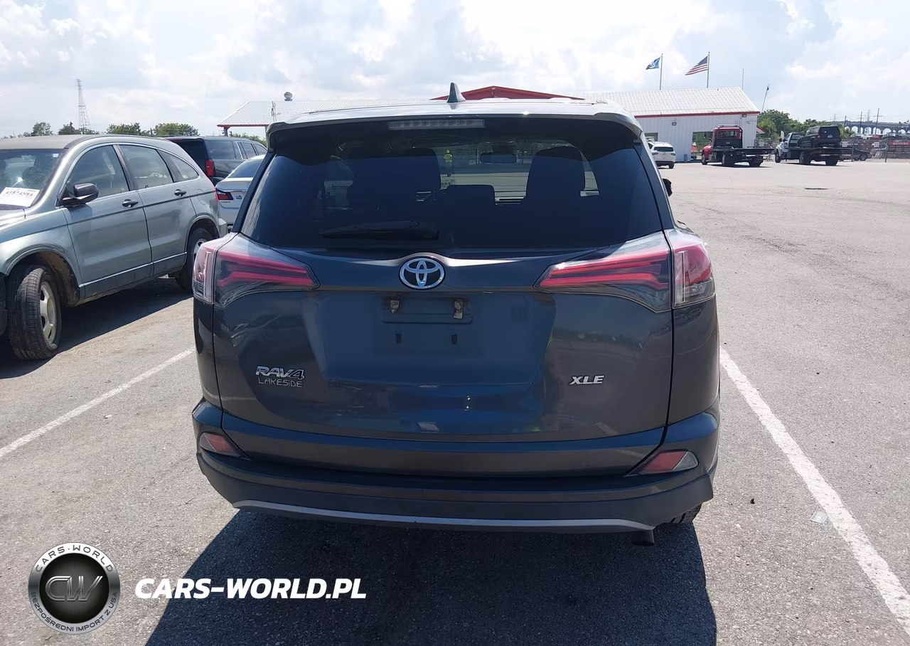 2018 Toyota Rav4 Xle VIN:2T3WFREV3JW420978 - 16