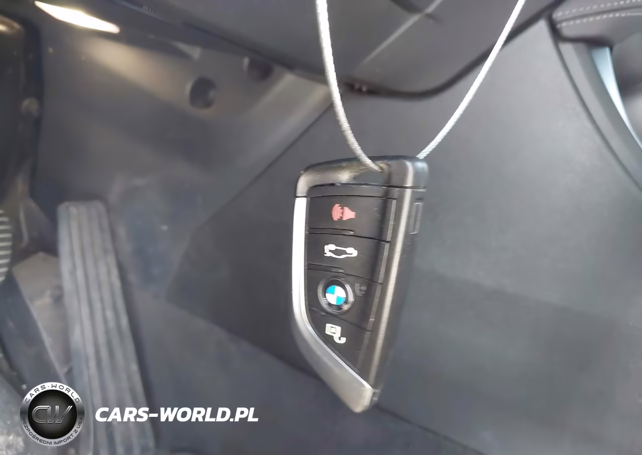 2018 BMW X1 Sdrive28I VIN:WBXHU7C36J5L09436 - 11