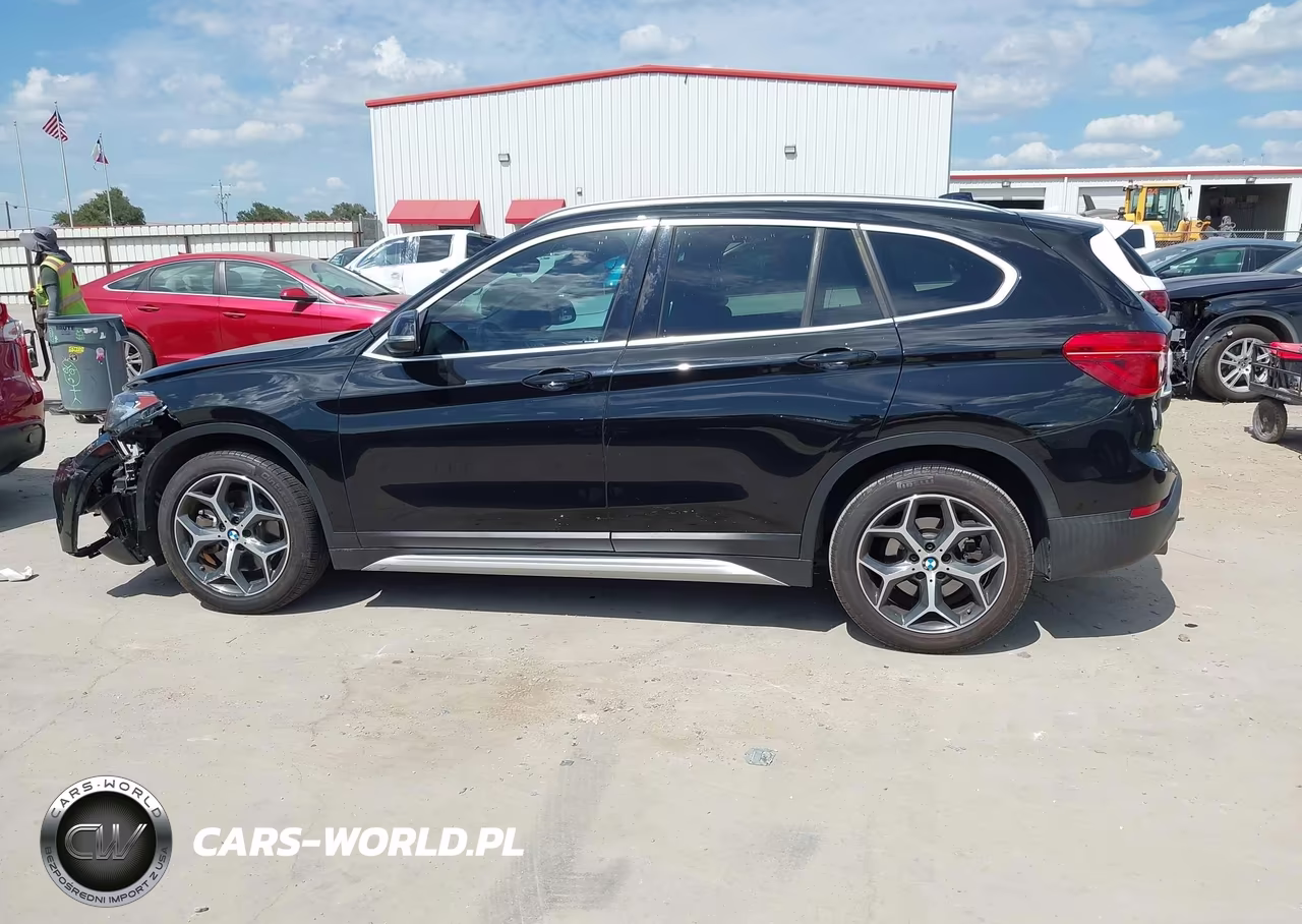 2018 BMW X1 Sdrive28I VIN:WBXHU7C36J5L09436 - 14