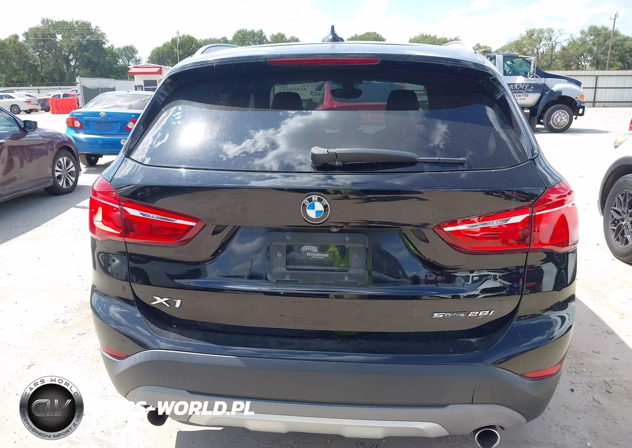 2018 BMW X1 Sdrive28I VIN:WBXHU7C36J5L09436 - 16