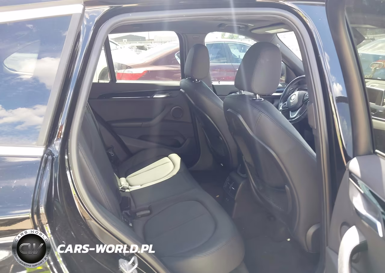 2018 BMW X1 Sdrive28I VIN:WBXHU7C36J5L09436 - 8