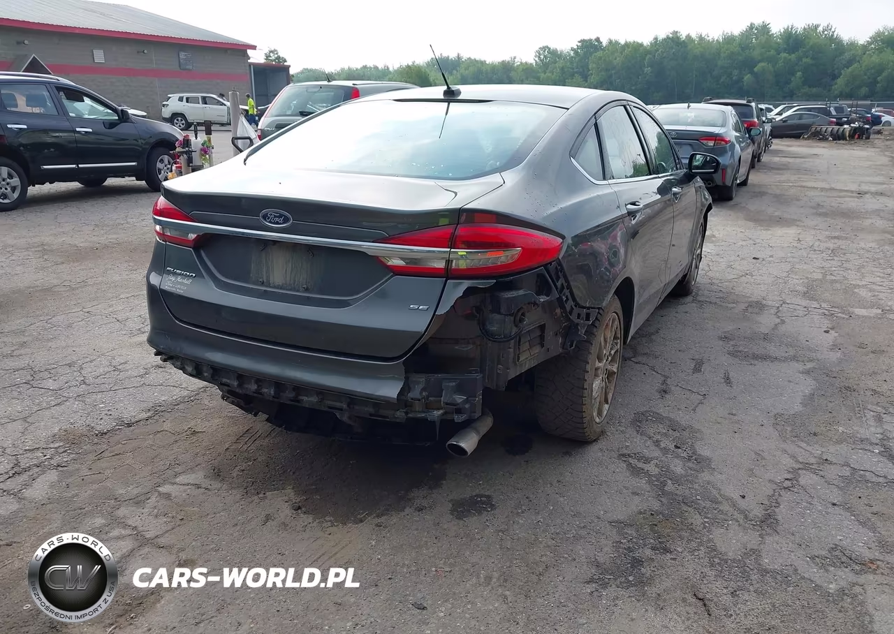 2017 Ford Fusion Se VIN:3FA6P0H70HR136122 - 4