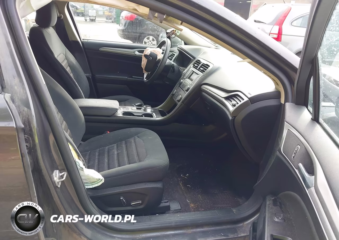 2017 Ford Fusion Se VIN:3FA6P0H70HR136122 - 5