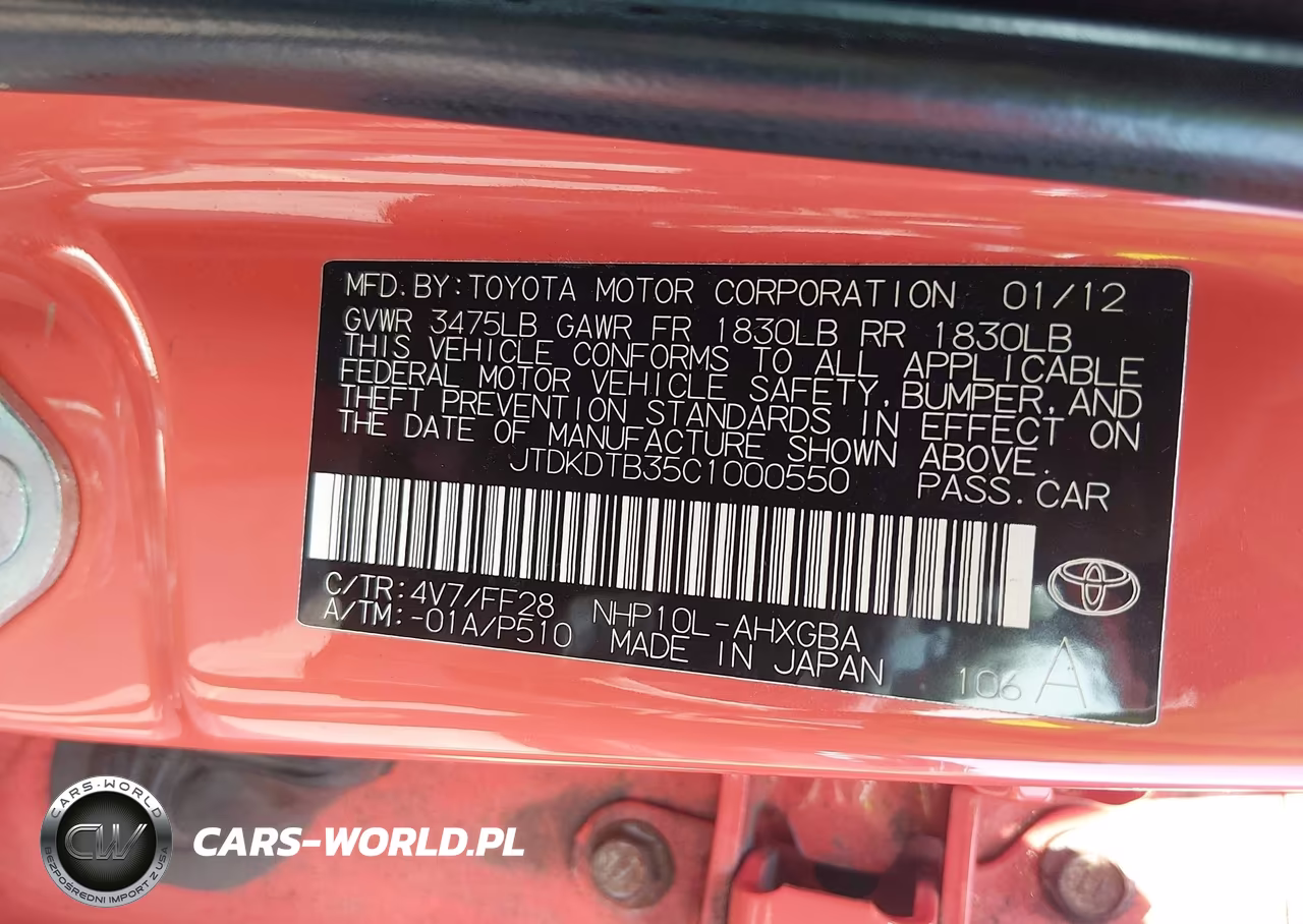 2012 Toyota Prius C Three VIN:JTDKDTB35C1000550 - 9