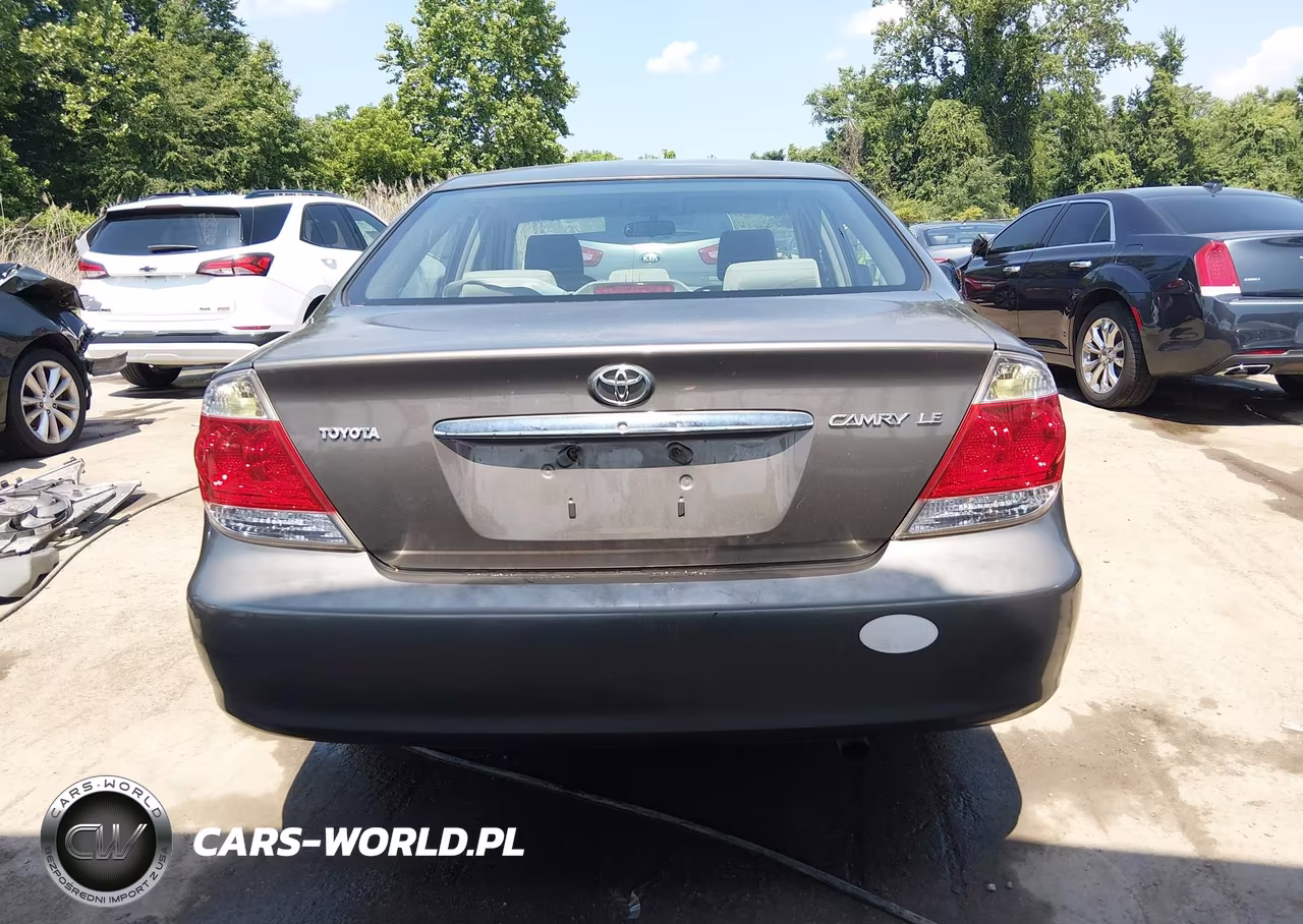 2006 Toyota Camry Le VIN:JTDBE30KX63056676 - 16