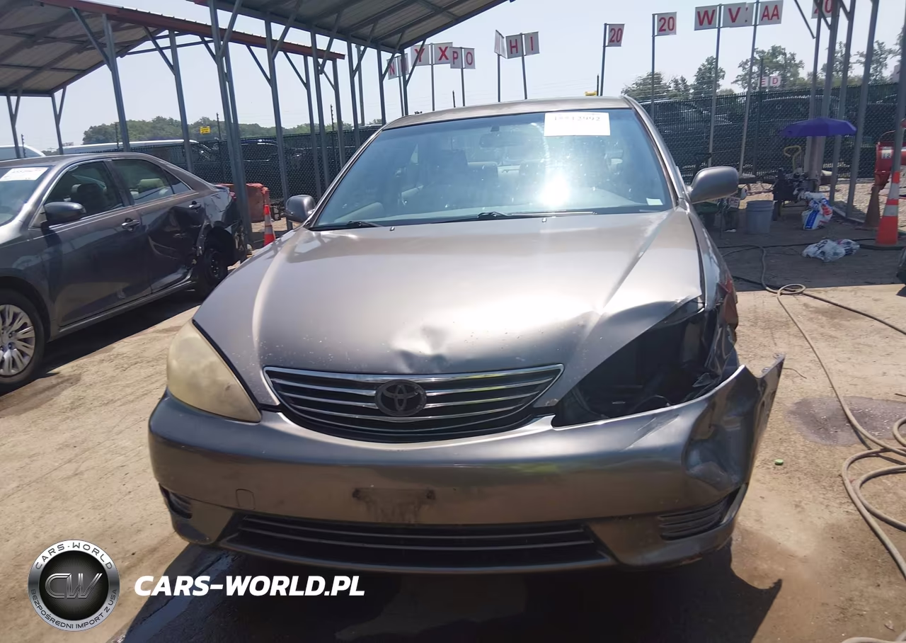 2006 Toyota Camry Le VIN:JTDBE30KX63056676 - 6