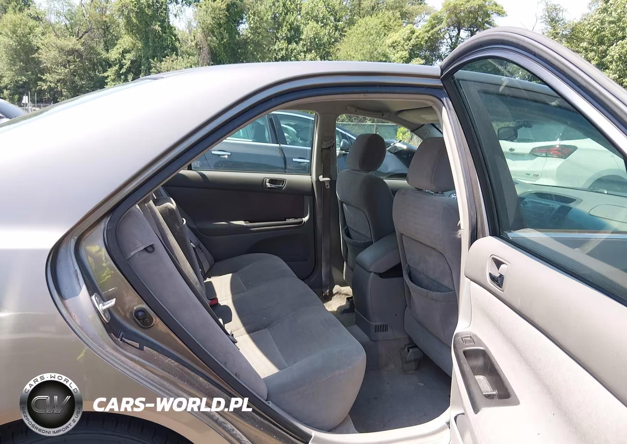 2006 Toyota Camry Le VIN:JTDBE30KX63056676 - 8