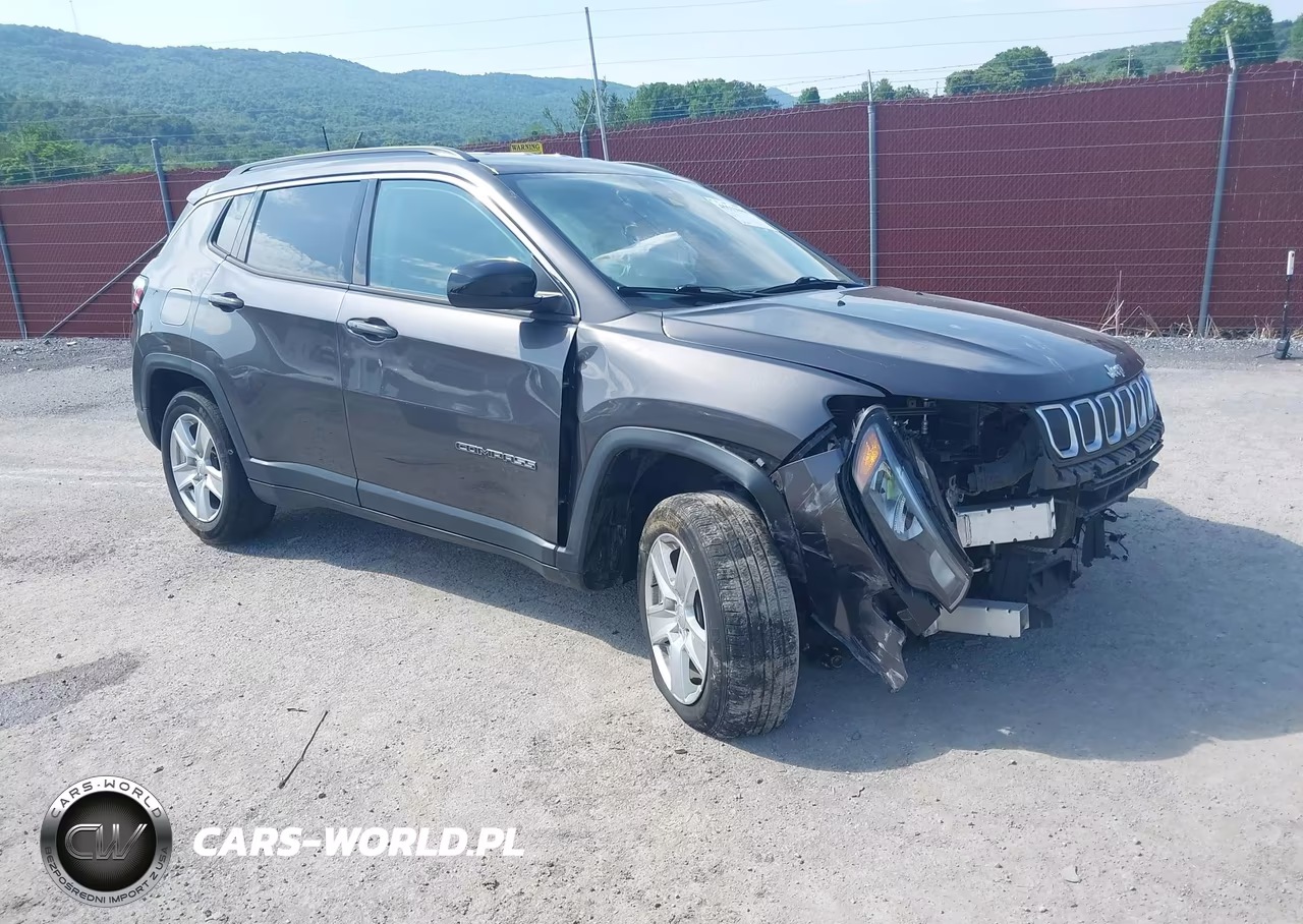 2022 Jeep Compass Latitude 4X4 – zdjęcie 1 z 17