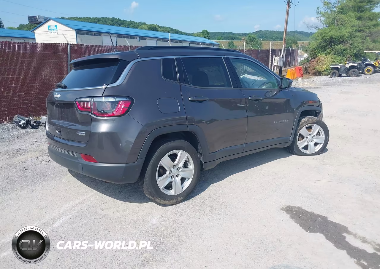 2022 Jeep Compass Latitude 4X4 VIN:3C4NJDBB5NT121089 - 4