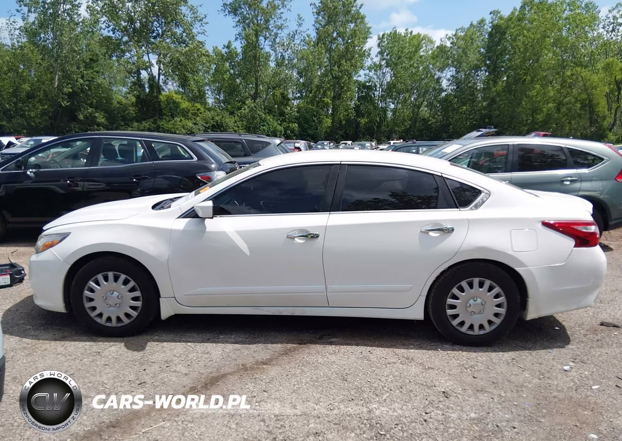 2017 Nissan Altima 2.5 S VIN:1N4AL3AP8HC148406 - 14