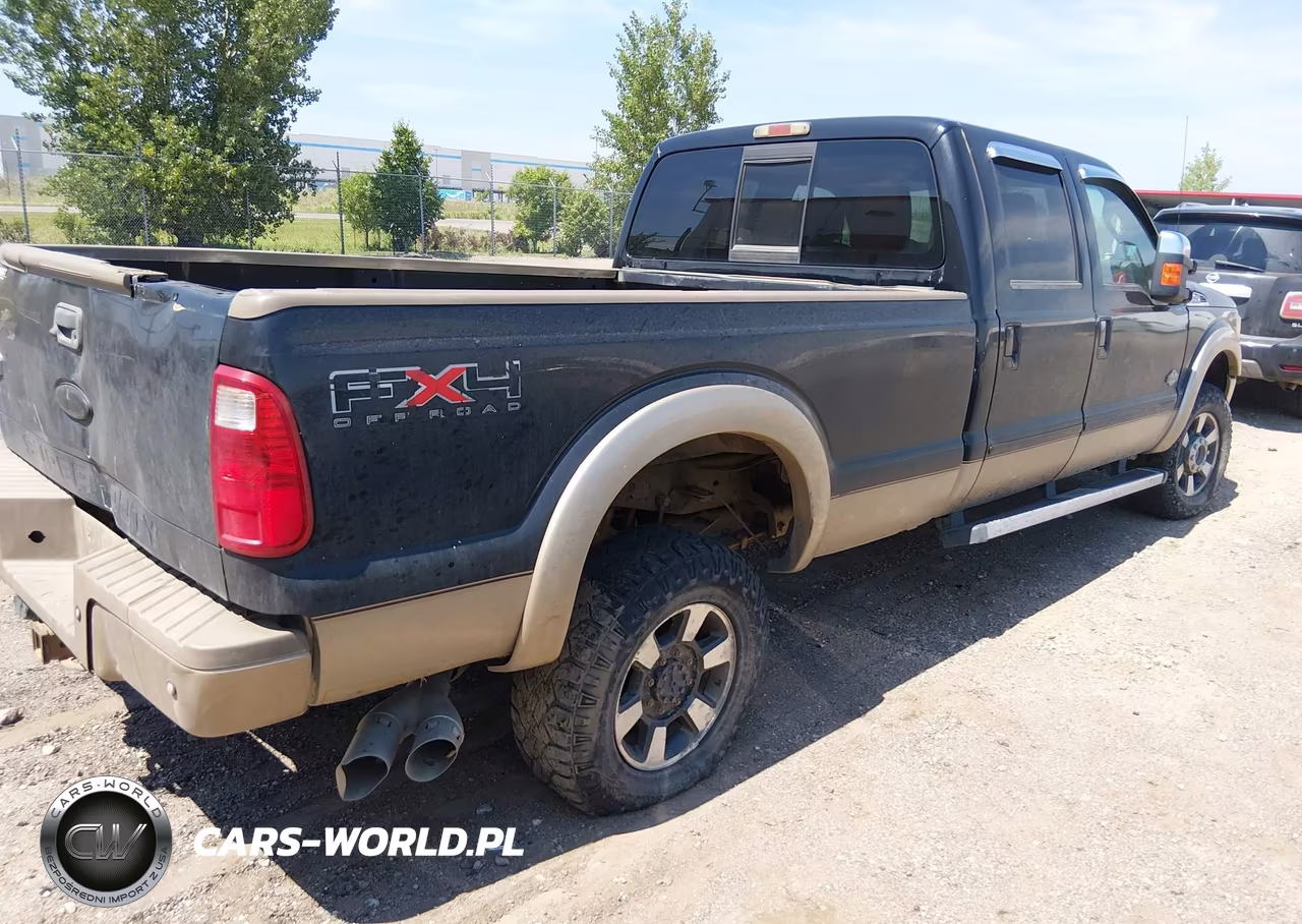 2011 Ford Super Duty F-350 Srw King Ranch-Lariat-Xl-Xlt VIN:1FT8W3BT4BEC52186 - 4