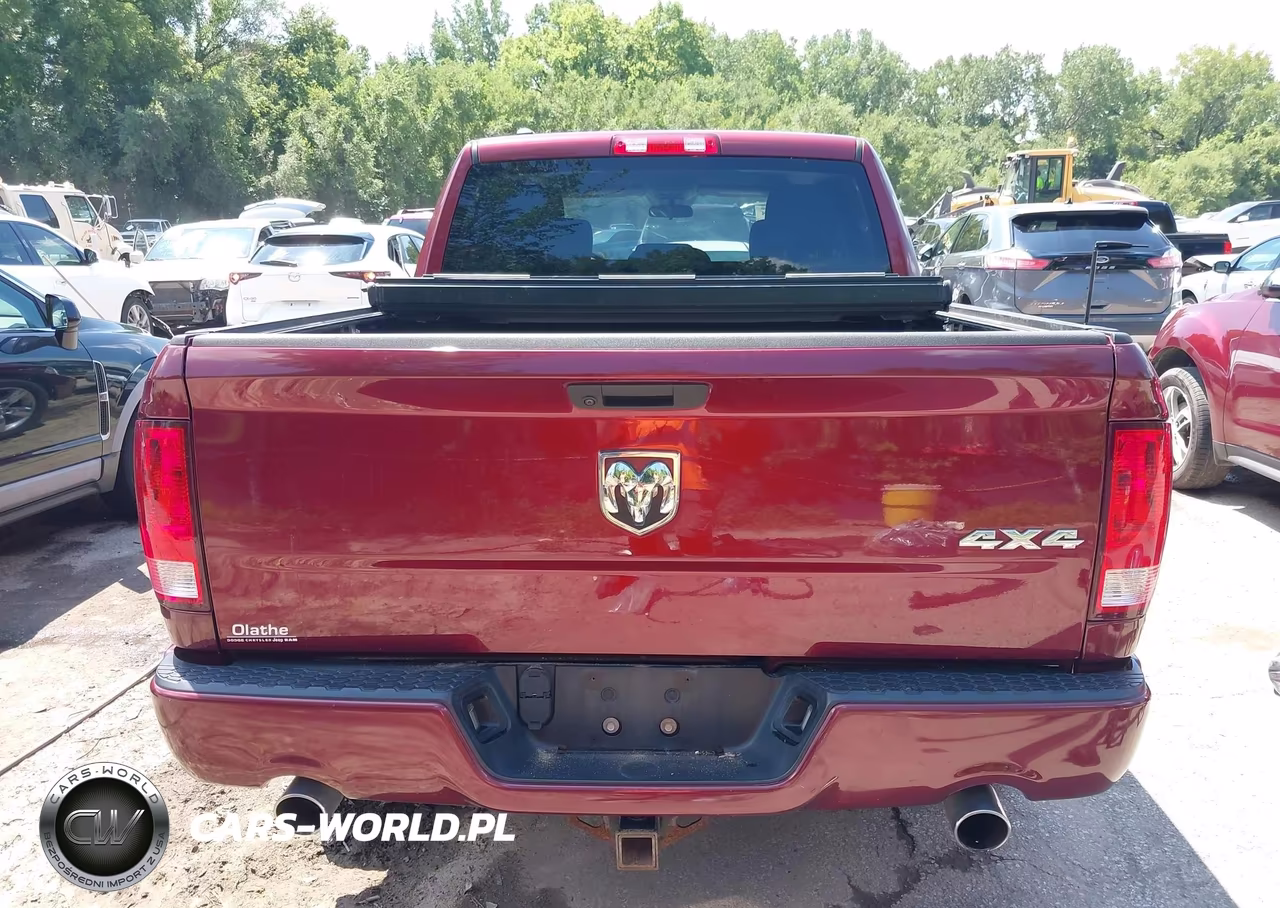 2019 Ram 1500 Classic Express 4X4 5'7 Box VIN:1C6RR7KT4KS523761 - 17