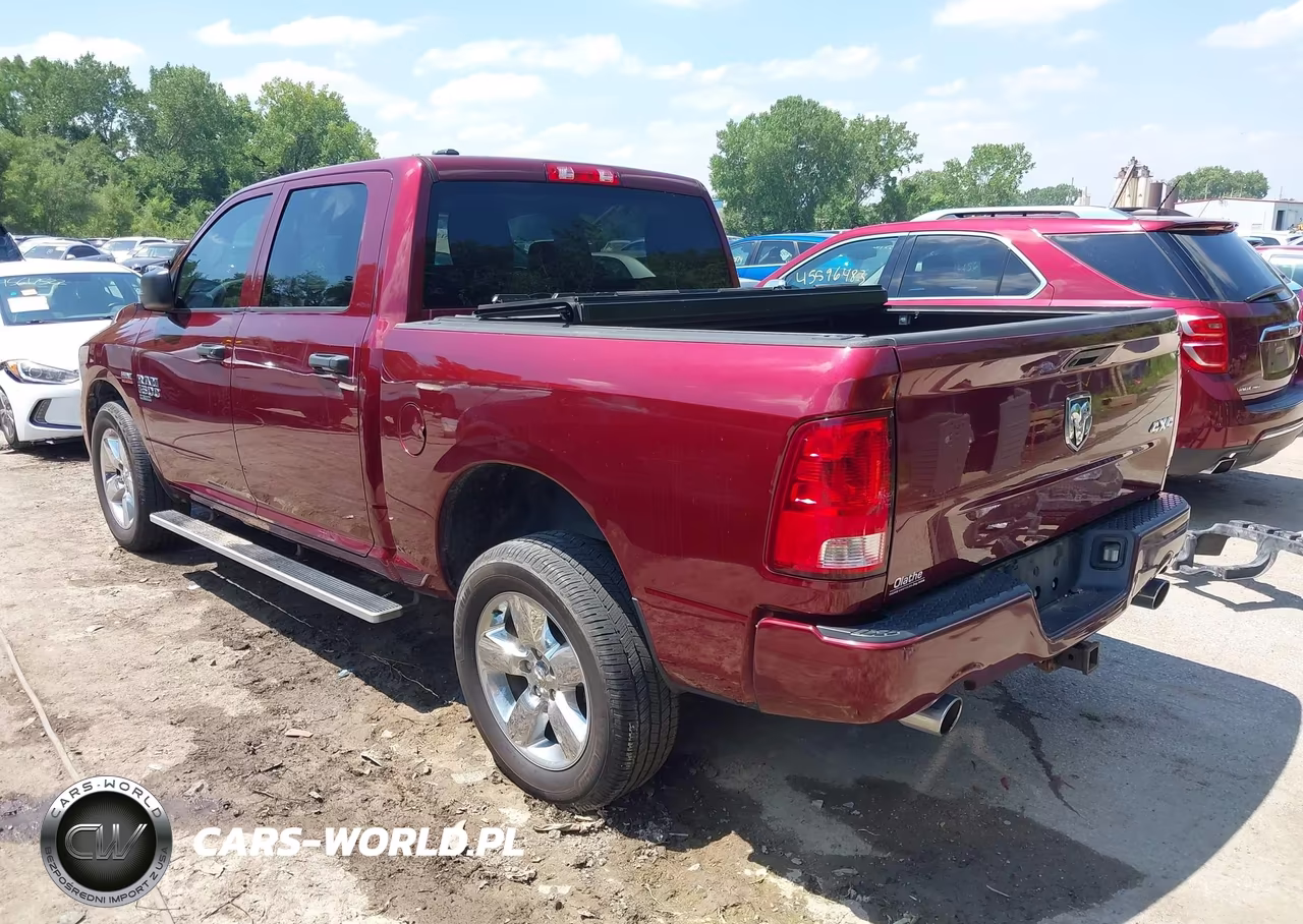 2019 Ram 1500 Classic Express 4X4 5'7 Box VIN:1C6RR7KT4KS523761 - 3